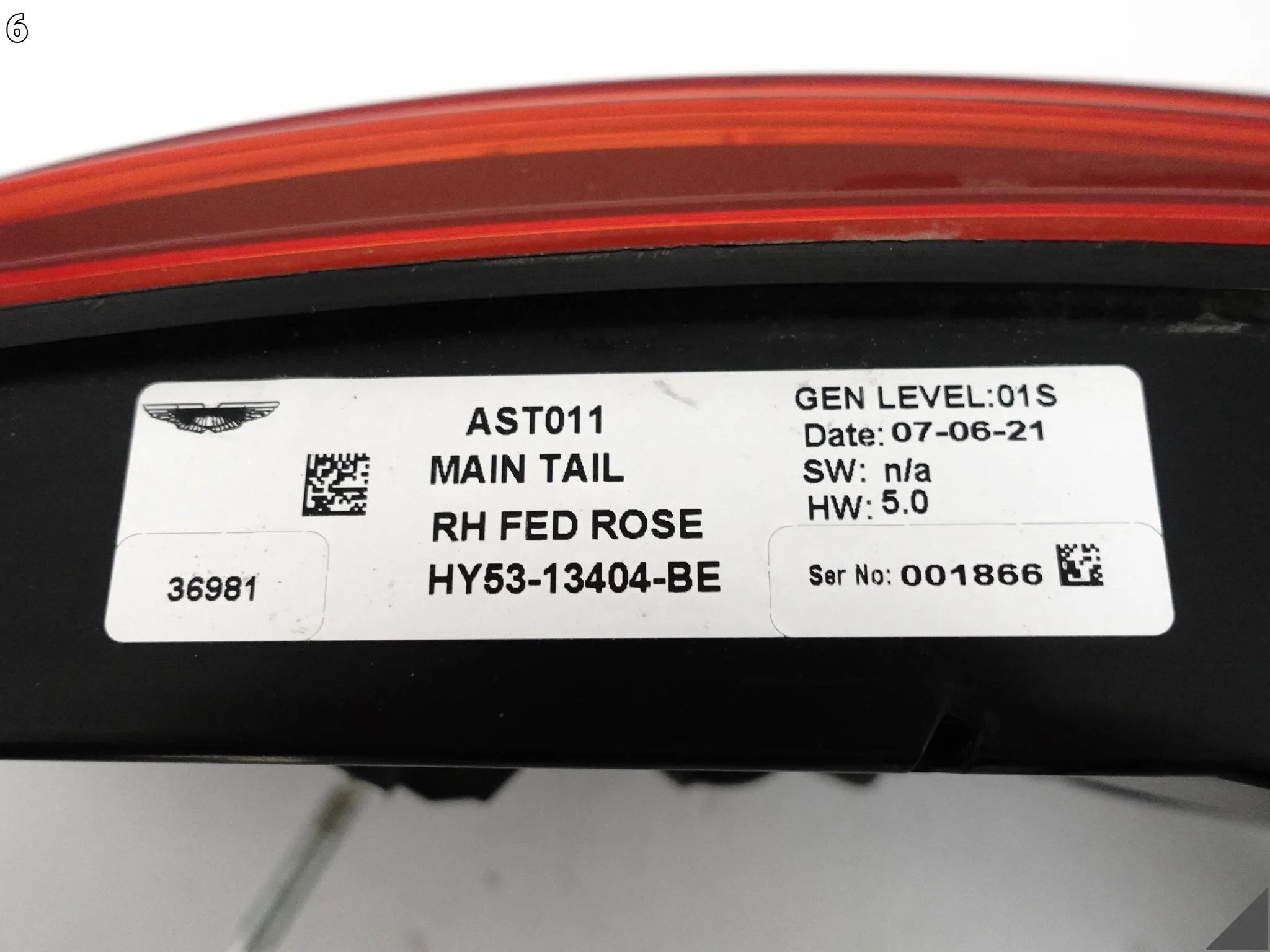ASTON MARTIN DB11 16-23 LAMPA TAIL LAMP W BŁOTNIK PRAWA TYŁ ( USA ) ROSE ASTON MARTIN DB11 16-23 LAMPA TAIL LAMP W BŁOTNIK PRAWA TYŁ ( USA ) ROSE - obrazek 7