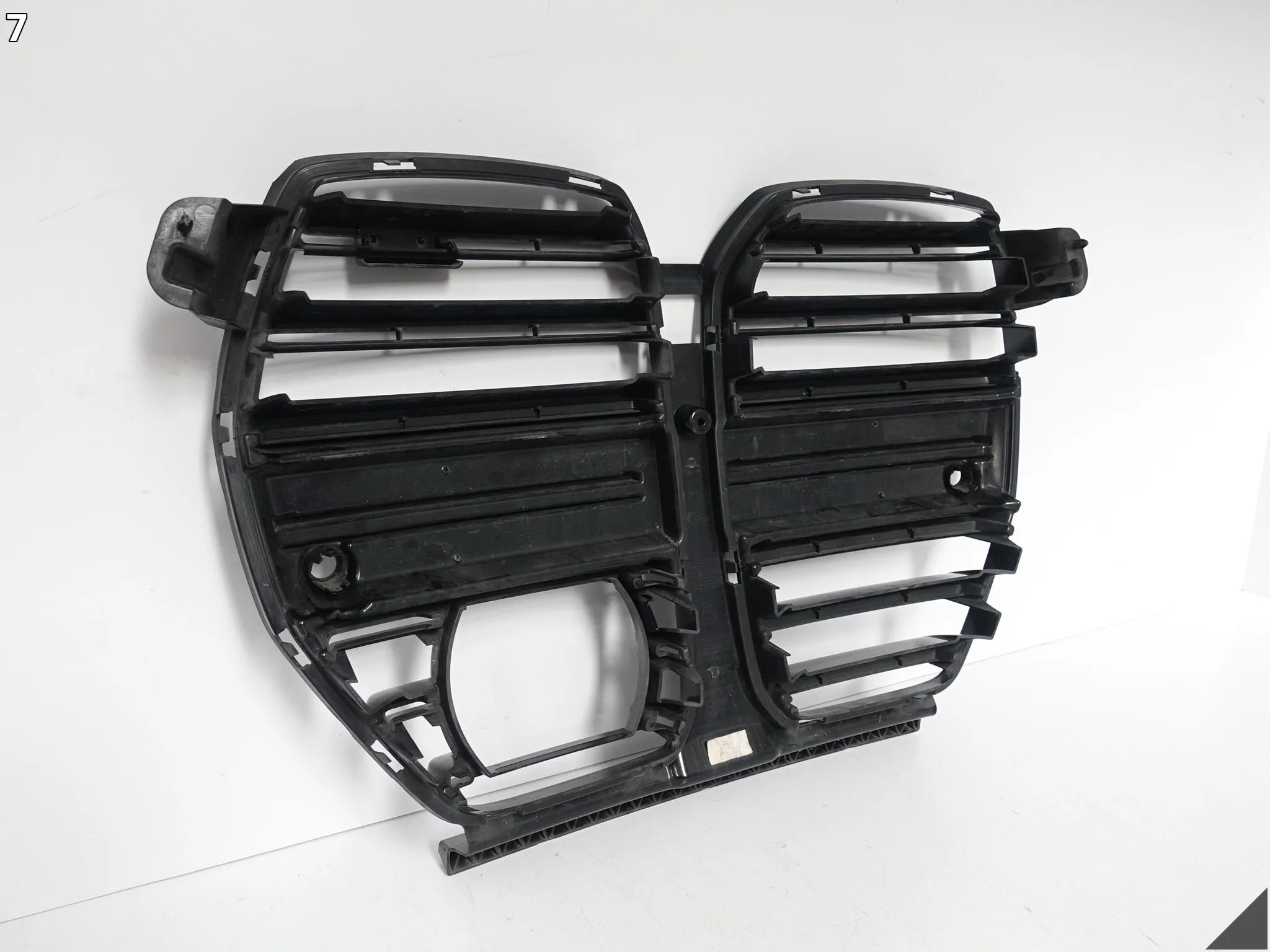 BMW M4 G82 G83 M3 G80 G81 M-POWER COMPETITION GRILL ATRAPA ZDERZAK PRZÓD BMW M4 G82 G83 M3 G80 G81 M-POWER COMPETITION GRILL ATRAPA ZDERZAK PRZÓD - obrazek 8
