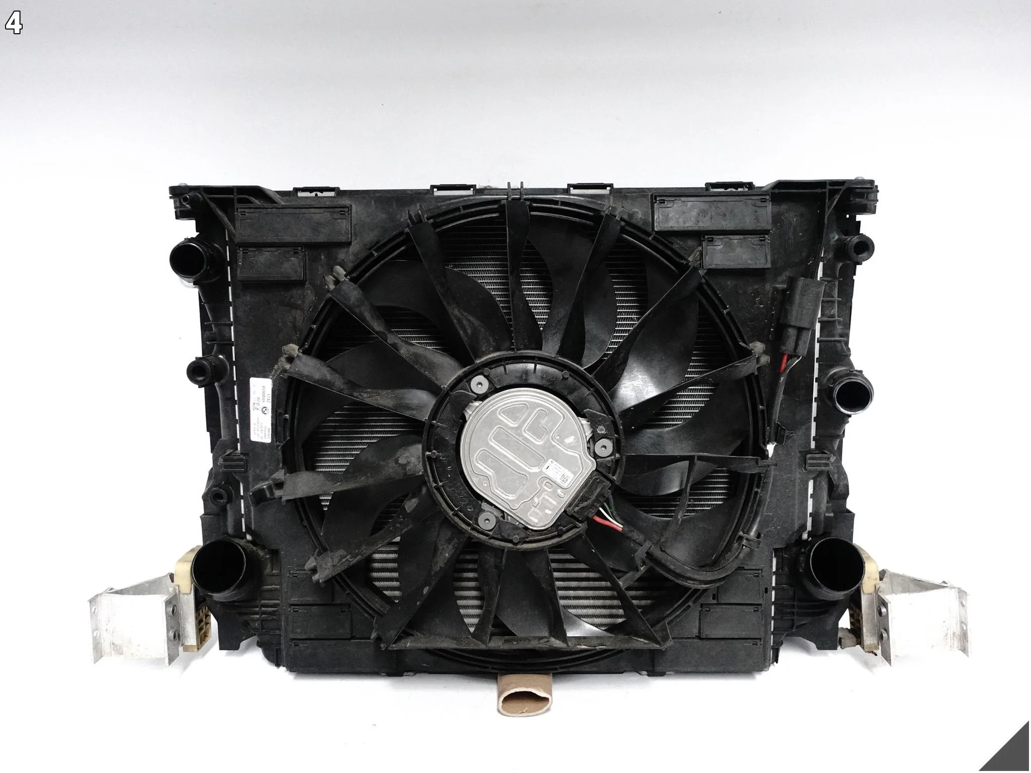 BMW 5 G30 G31 17-20 KOMPLET CHŁODNIC KLIMA WODA INTERCOOLER WENTYLATOR 2.0D BMW 5 G30 G31 17-20 KOMPLET CHŁODNIC KLIMA WODA INTERCOOLER WENTYLATOR 2.0D - obrazek 5