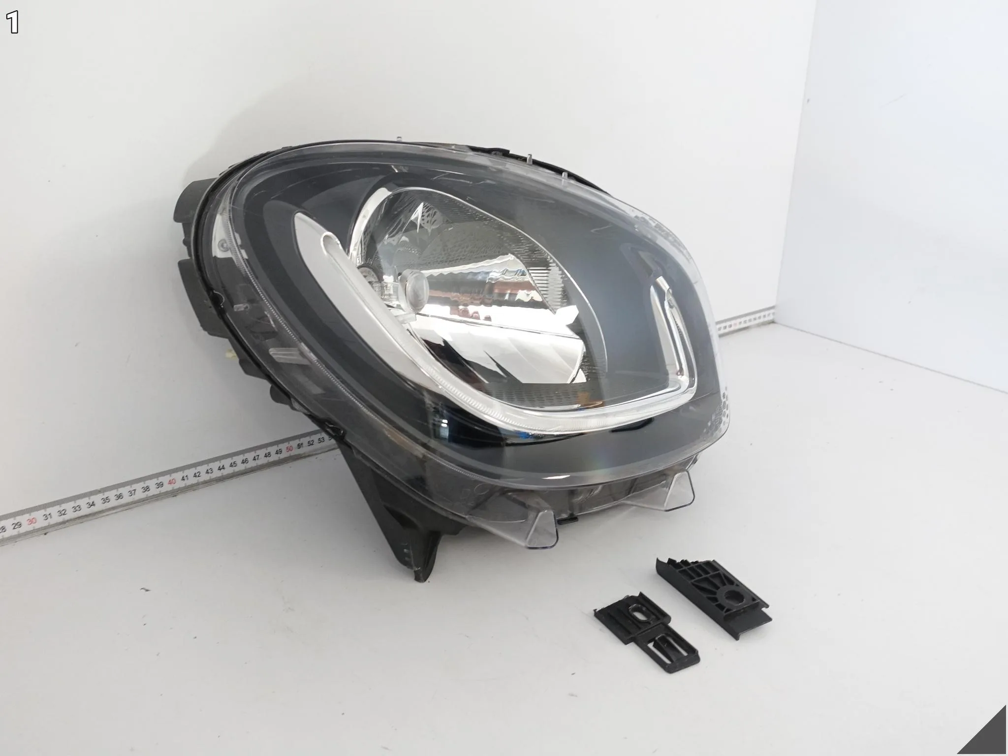 SMART FORTWO III (3 GENERACJA) A453 W453 14-19 LAMPA FULL LED PRAWA PRZÓD SMART FORTWO III (3 GENERACJA) A453 W453 14-19 LAMPA FULL LED PRAWA PRZÓD - obrazek 2