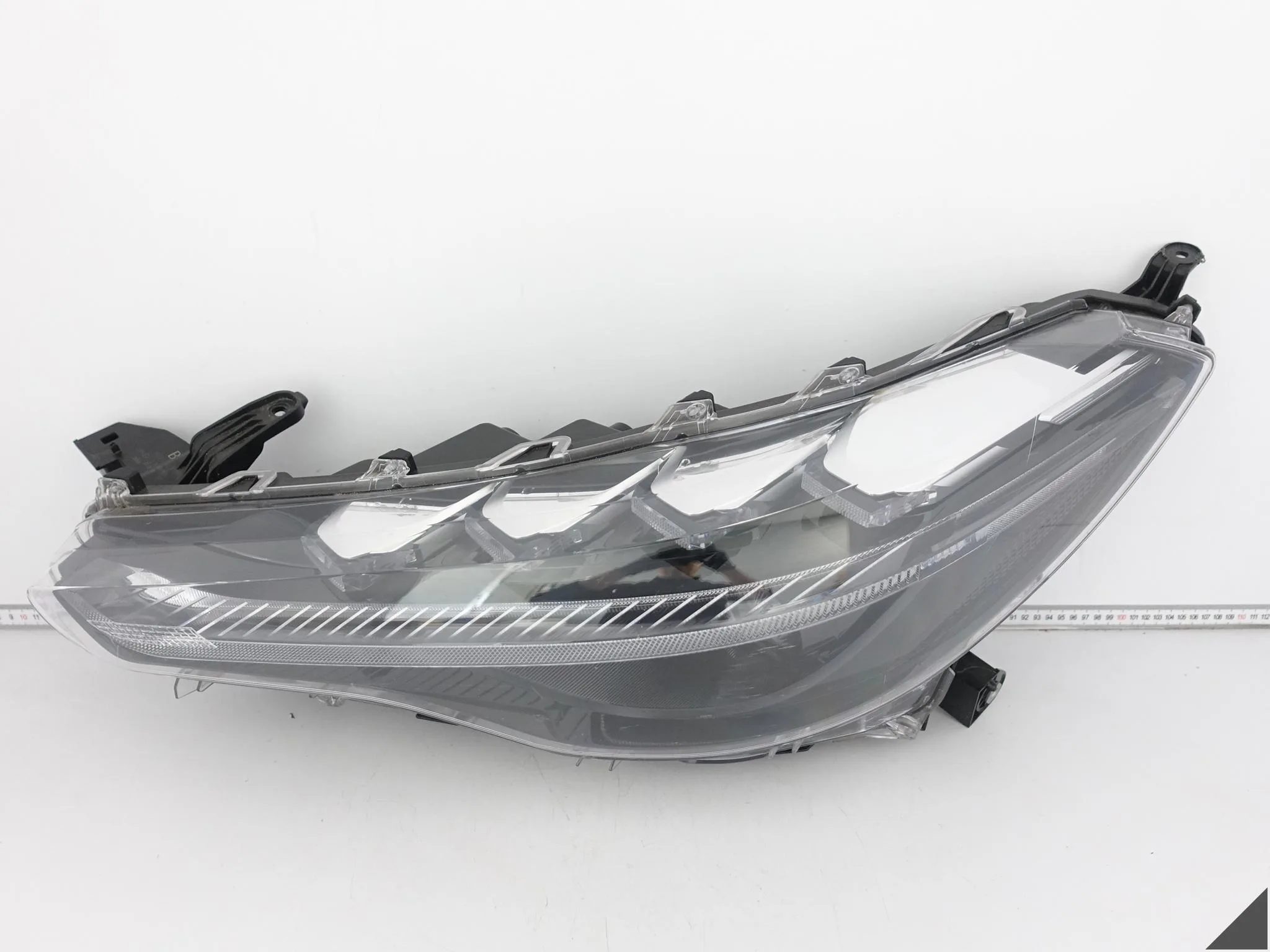 TOYOTA COROLLA CROSS XG10 22- LAMPA FULL LED LEWA PRZÓD EUROPA TOYOTA COROLLA CROSS XG10 22- LAMPA FULL LED LEWA PRZÓD EUROPA