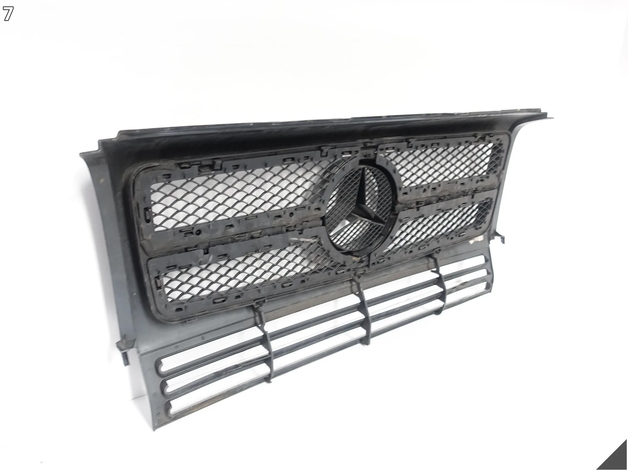 MERCEDES G-KLASA W463 G63 AMG LIFT MOPF 17-18 GRILL ATRAPA W ZDERZAK PRZÓD MERCEDES G-KLASA W463 G63 AMG LIFT MOPF 17-18 GRILL ATRAPA W ZDERZAK PRZÓD - obrazek 8