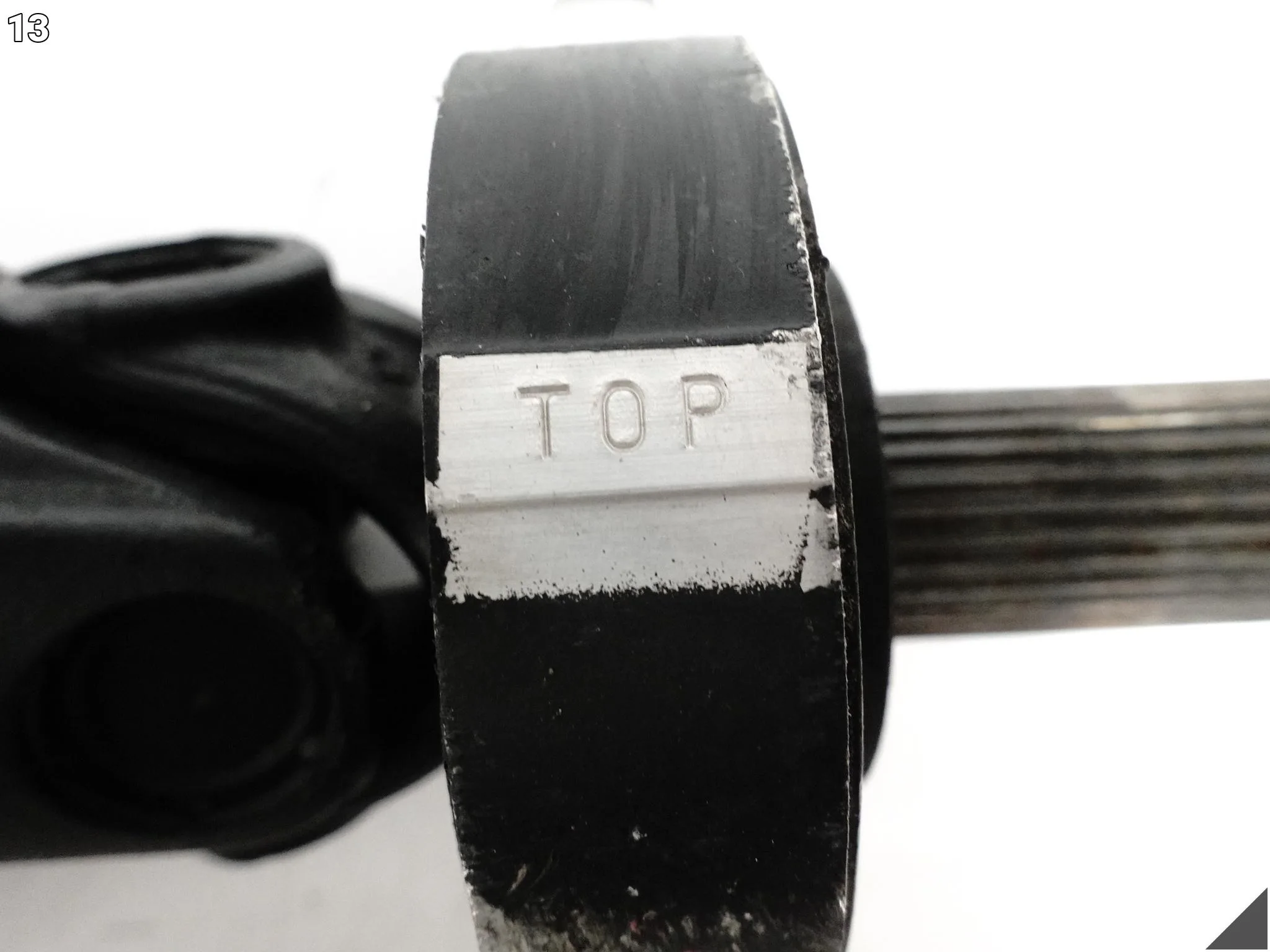 BMW 5 G30 G31 17-20 WAŁ NAPĘDOWY MANUALNA SKRZYNIA BIEGÓW TYŁ 8685910 BMW 5 G30 G31 17-20 WAŁ NAPĘDOWY MANUALNA SKRZYNIA BIEGÓW TYŁ 8685910 - obrazek 14