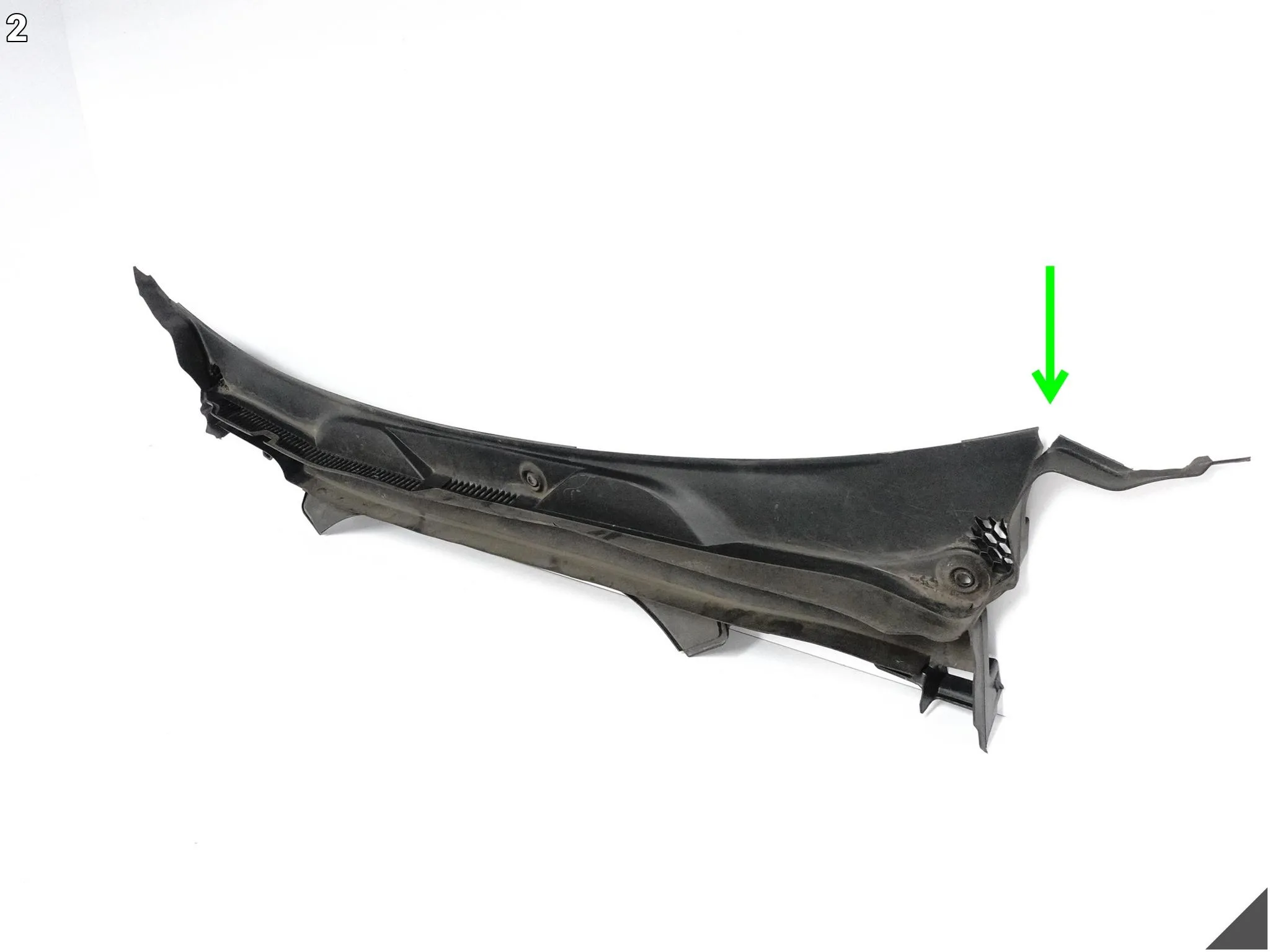 BMW 5 M5 G30 G31 F90 17-23 LISTWA PODSZYBIE OSŁONA MASKOWNICA 7388714 BMW 5 M5 G30 G31 F90 17-23 LISTWA PODSZYBIE OSŁONA MASKOWNICA 7388714 - obrazek 3