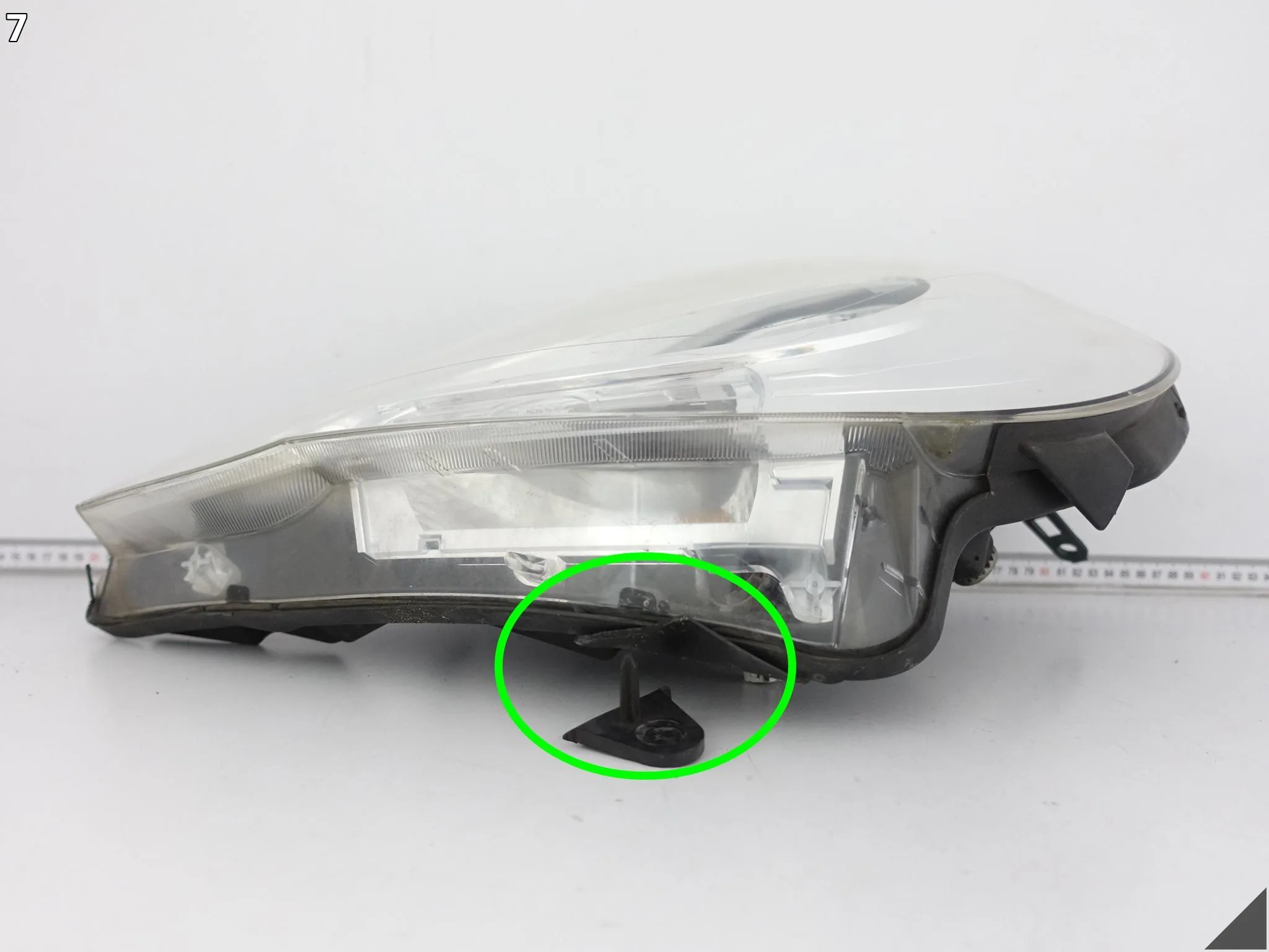 RENAULT KANGOO II 2 GENERACJA 07-13 LAMPA ZWYKŁA HALOGEN LEWA PRZÓD EUROPA RENAULT KANGOO II 2 GENERACJA 07-13 LAMPA ZWYKŁA HALOGEN LEWA PRZÓD EUROPA - obrazek 8
