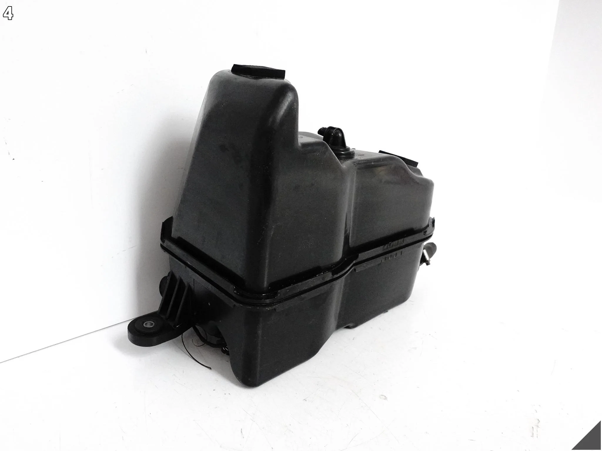 BMW G14 G15 G16 G30 G31 G32 ZBIORNIK ZBIORNICZEK PASYWNY ACR ADBLUE + POMPA BMW G14 G15 G16 G30 G31 G32 ZBIORNIK ZBIORNICZEK PASYWNY ACR ADBLUE + POMPA - obrazek 5