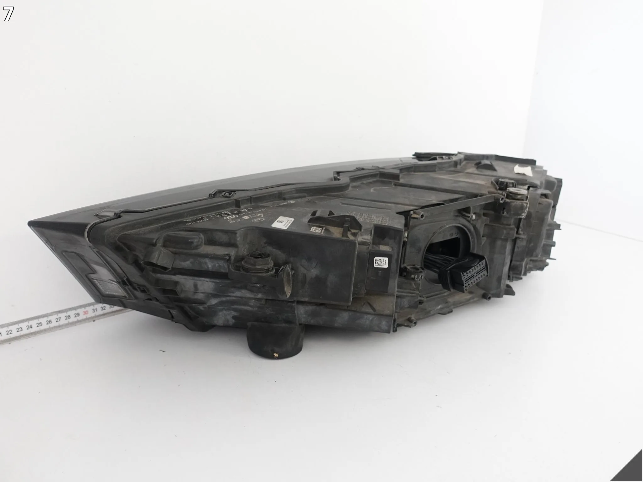AUDI Q7 SQ7 4M0 15-19 LAMPA FULL LED MATRIX PRAWA PRZÓD EUROPA 4M0941036 AUDI Q7 SQ7 4M0 15-19 LAMPA FULL LED MATRIX PRAWA PRZÓD EUROPA 4M0941036 - obrazek 8