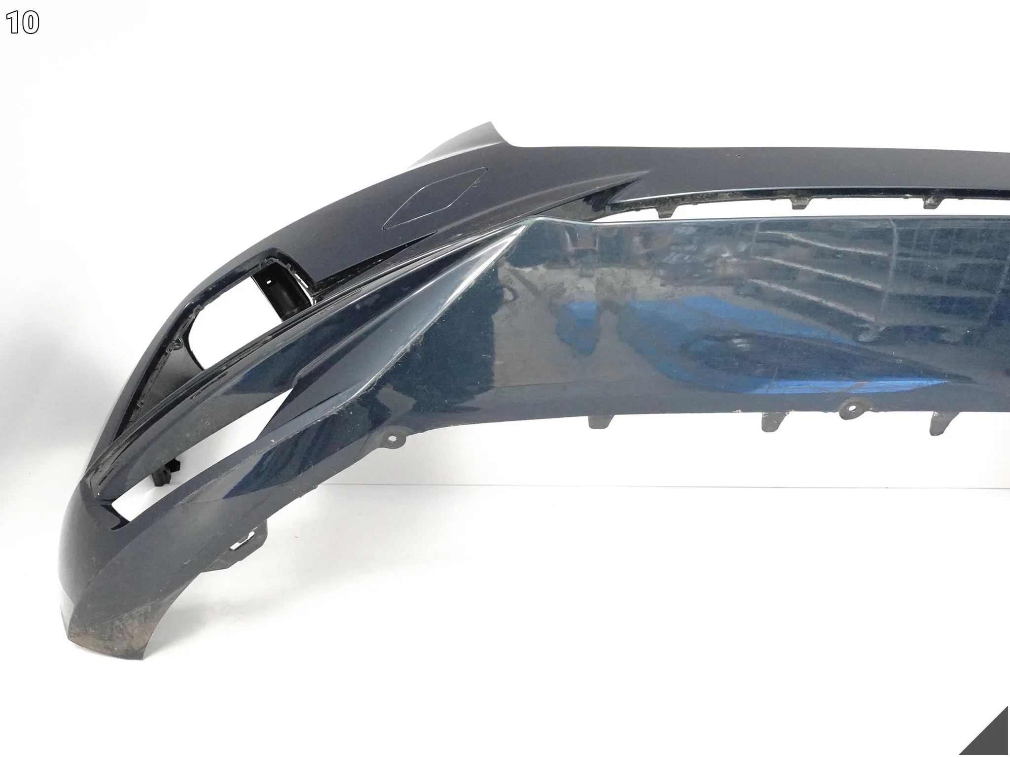VOLVO XC60 II (2 GENERACJA) LIFT 21- ZWYKŁY ZDERZAK BUMPER PRZÓD (SPRYSKI) VOLVO XC60 II (2 GENERACJA) LIFT 21- ZWYKŁY ZDERZAK BUMPER PRZÓD (SPRYSKI) - obrazek 11