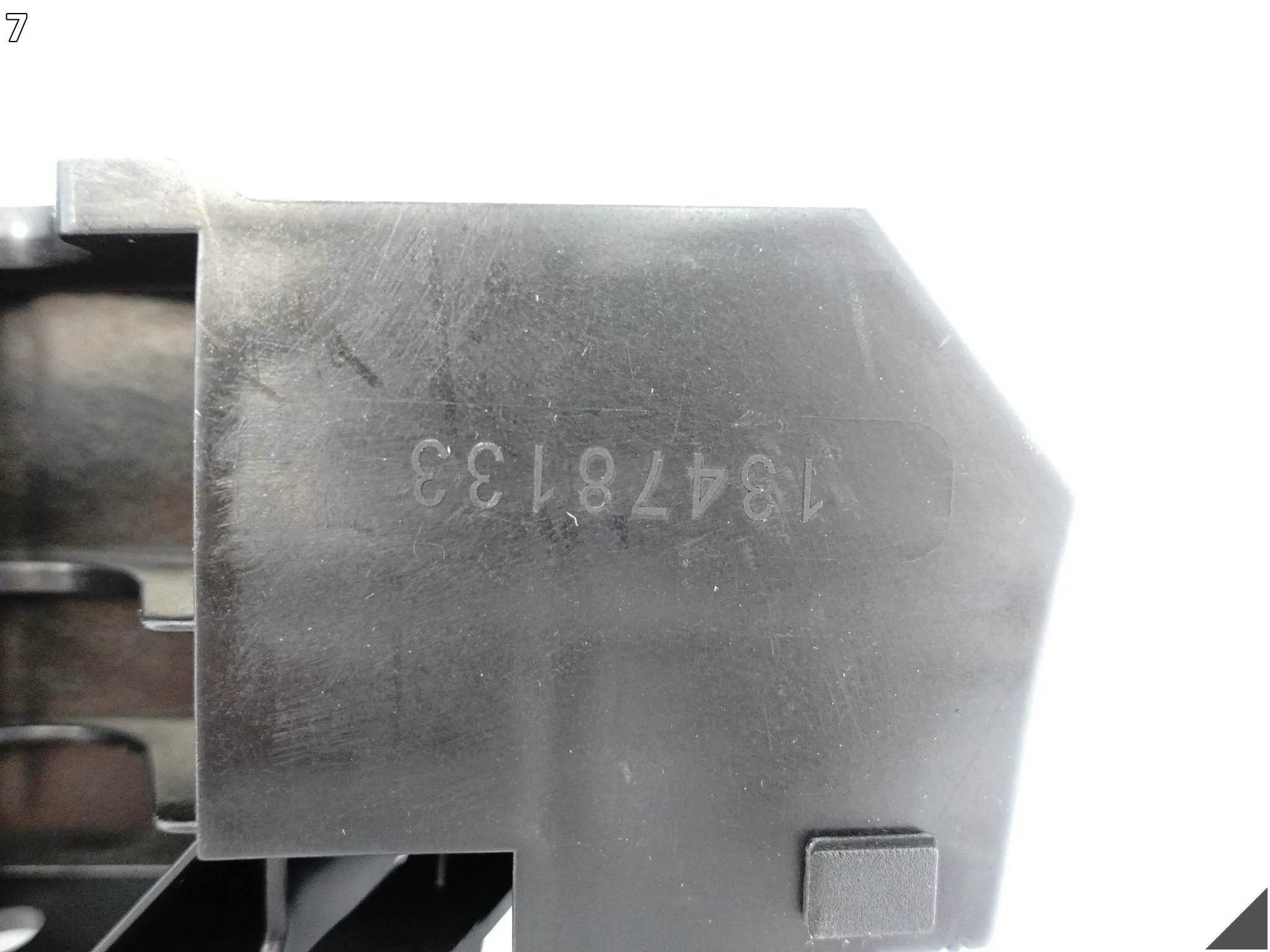 OPEL CROSSLAND X 17-24 ŚLIZG UCHWYT MOCOWANIE ZDERZAKA TYŁ PRAWY 13478133 OPEL CROSSLAND X 17-24 ŚLIZG UCHWYT MOCOWANIE ZDERZAKA TYŁ PRAWY 13478133 - obrazek 8