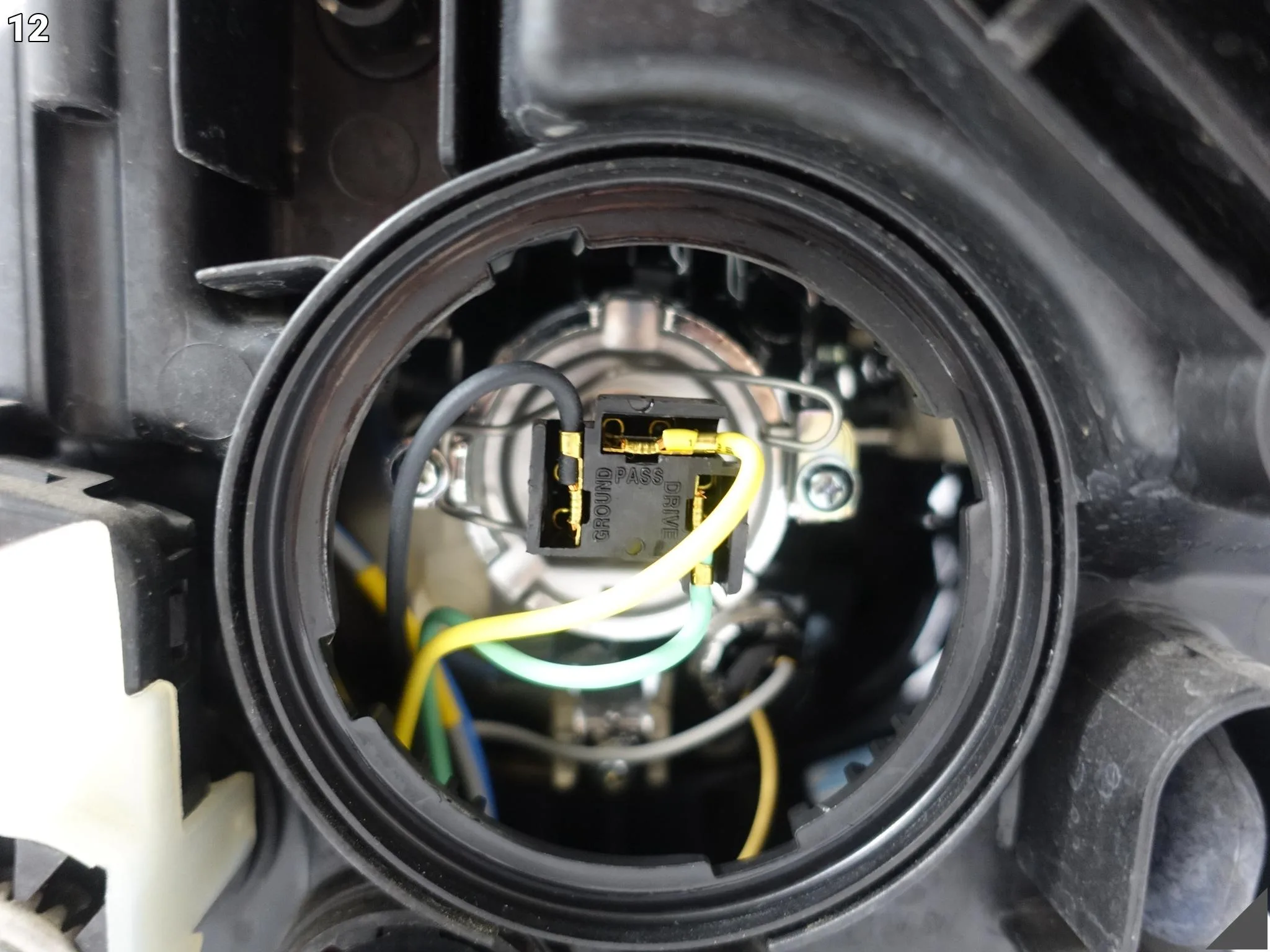 HYUNDAI I10 II (2 GENERACJA) 13-19 LIFT LAMPA HALOGEN ZWYKŁA PRAWA PRZÓD EU HYUNDAI I10 II (2 GENERACJA) 13-19 LIFT LAMPA HALOGEN ZWYKŁA PRAWA PRZÓD EU - obrazek 13