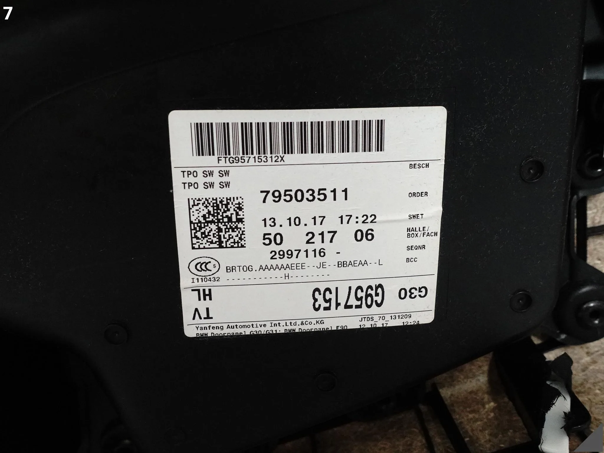 BMW 5 G30 G31 M5 F90 17-24 TAPICERKA BOCZEK DRZWI SKÓRA LISTWA UCHWYT TYŁ L BMW 5 G30 G31 M5 F90 17-24 TAPICERKA BOCZEK DRZWI SKÓRA LISTWA UCHWYT TYŁ L - obrazek 8