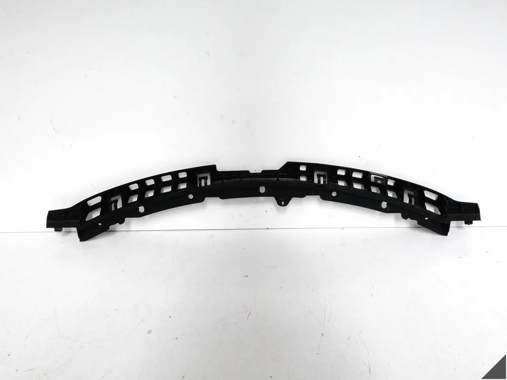 PORSCHE 718 CAYMAN 982C BOXSTER 982 16-25 ŚLIZG ŚRODKOWY ZDERZAK PRZÓD PORSCHE 718 CAYMAN 982C BOXSTER 982 16-25 ŚLIZG ŚRODKOWY ZDERZAK PRZÓD