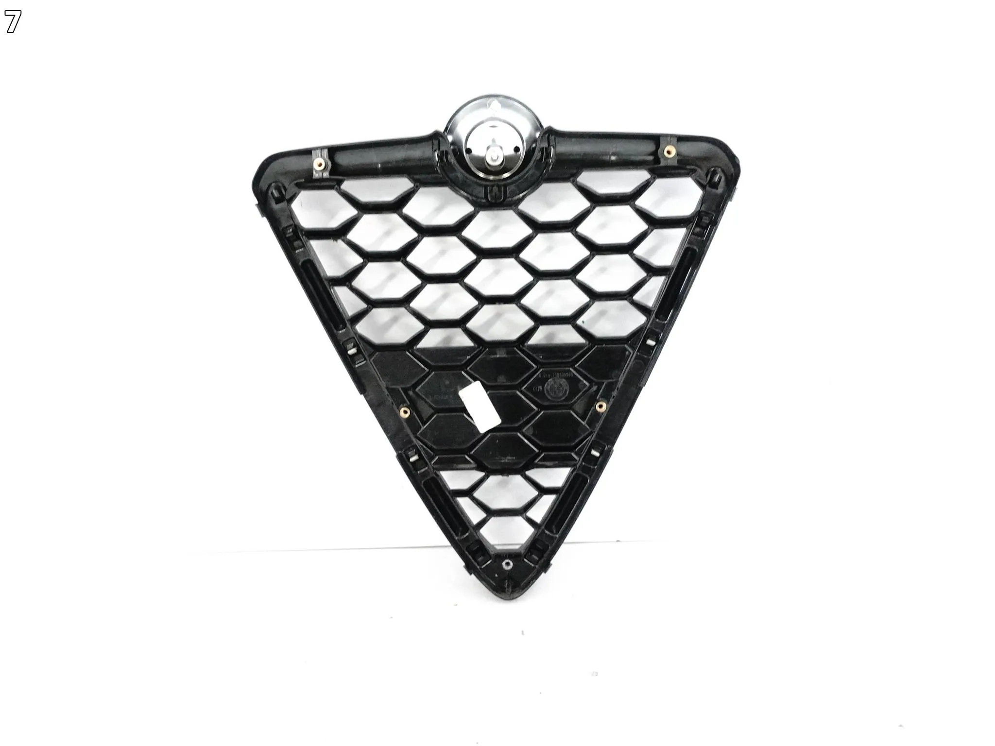 ALFA ROMEO GIULIETTA LIFT 16-20 GRILL ATRAPA KRATKA W ZDERZAK PRZÓD ALFA ROMEO GIULIETTA LIFT 16-20 GRILL ATRAPA KRATKA W ZDERZAK PRZÓD - obrazek 8