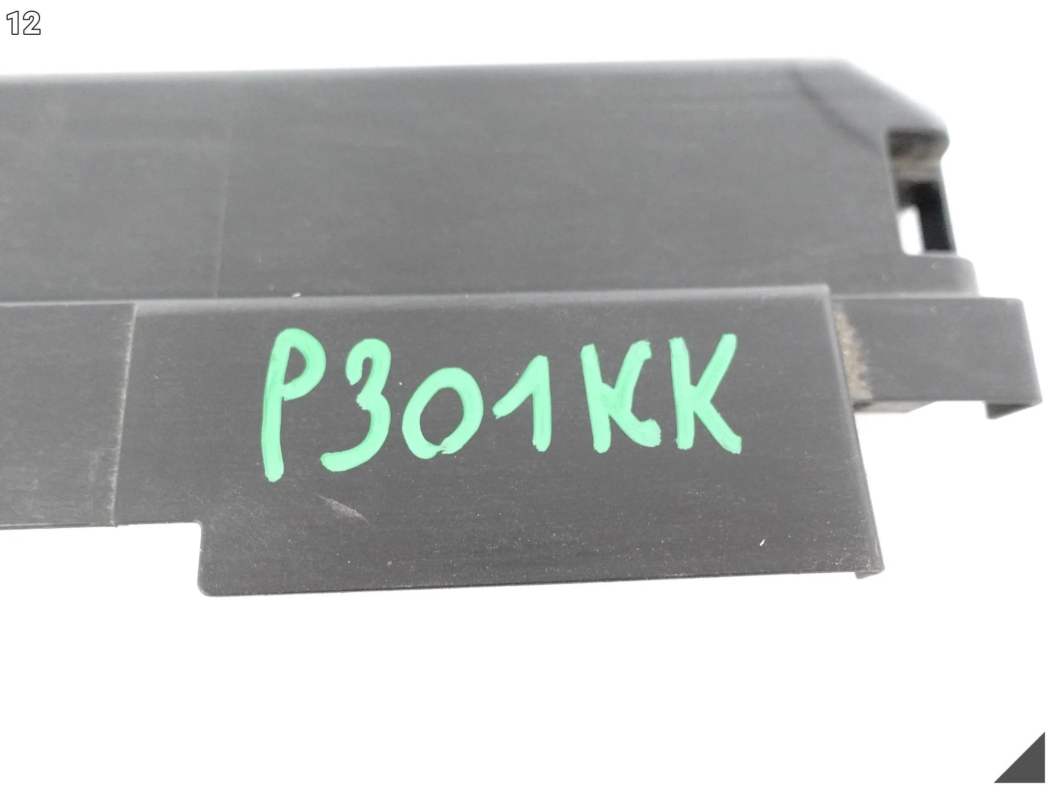 BMW G11 G12 G14 G15 G16 G30 G31 G32 OSŁONA GÓRNA CHŁODNIC PASA PRZEDNIEGO BMW G11 G12 G14 G15 G16 G30 G31 G32 OSŁONA GÓRNA CHŁODNIC PASA PRZEDNIEGO - obrazek 13