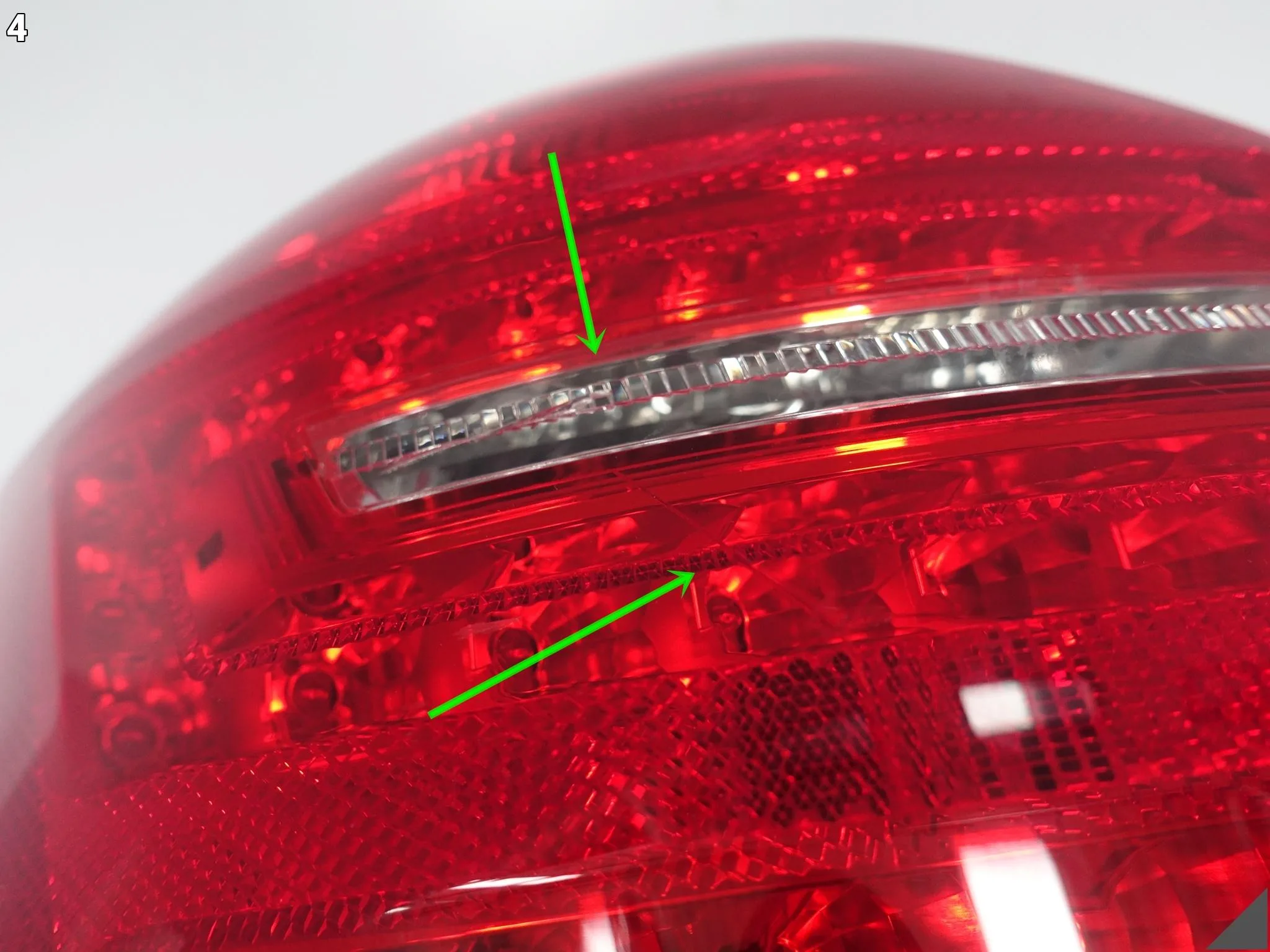 MERCEDES S-KLASA W221 MOPF LIFT 09-13 LAMPA LED W BŁOTNIK LEWA TYŁ EUROPA MERCEDES S-KLASA W221 MOPF LIFT 09-13 LAMPA LED W BŁOTNIK LEWA TYŁ EUROPA - obrazek 5