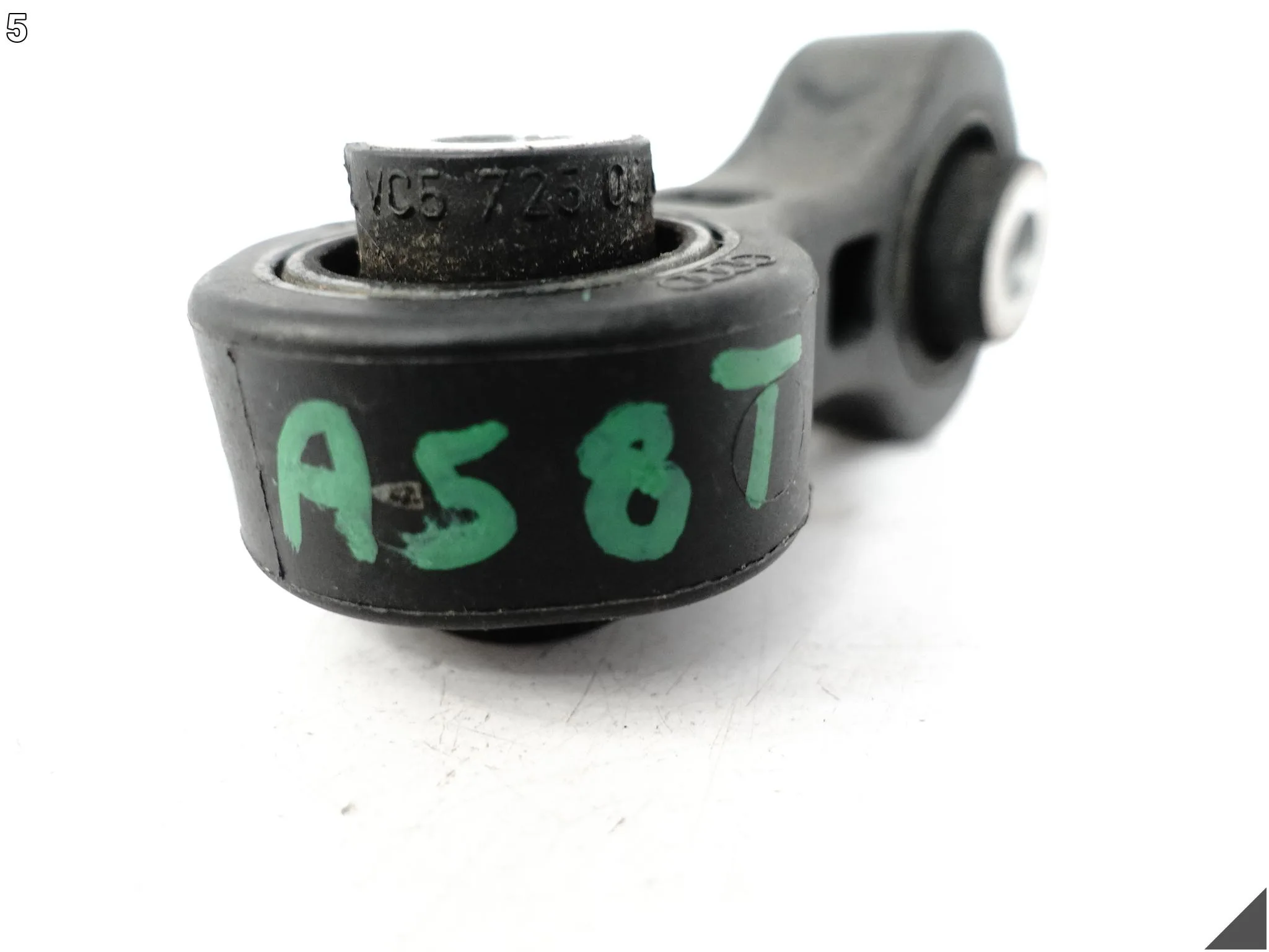 AUDI A5 S5 8T0 A4 8K0 A7 4G8 A6 4G0 ŁĄCZNIK WSPORNIK STABILIZATORA TYŁ L=R AUDI A5 S5 8T0 A4 8K0 A7 4G8 A6 4G0 ŁĄCZNIK WSPORNIK STABILIZATORA TYŁ L=R - obrazek 6