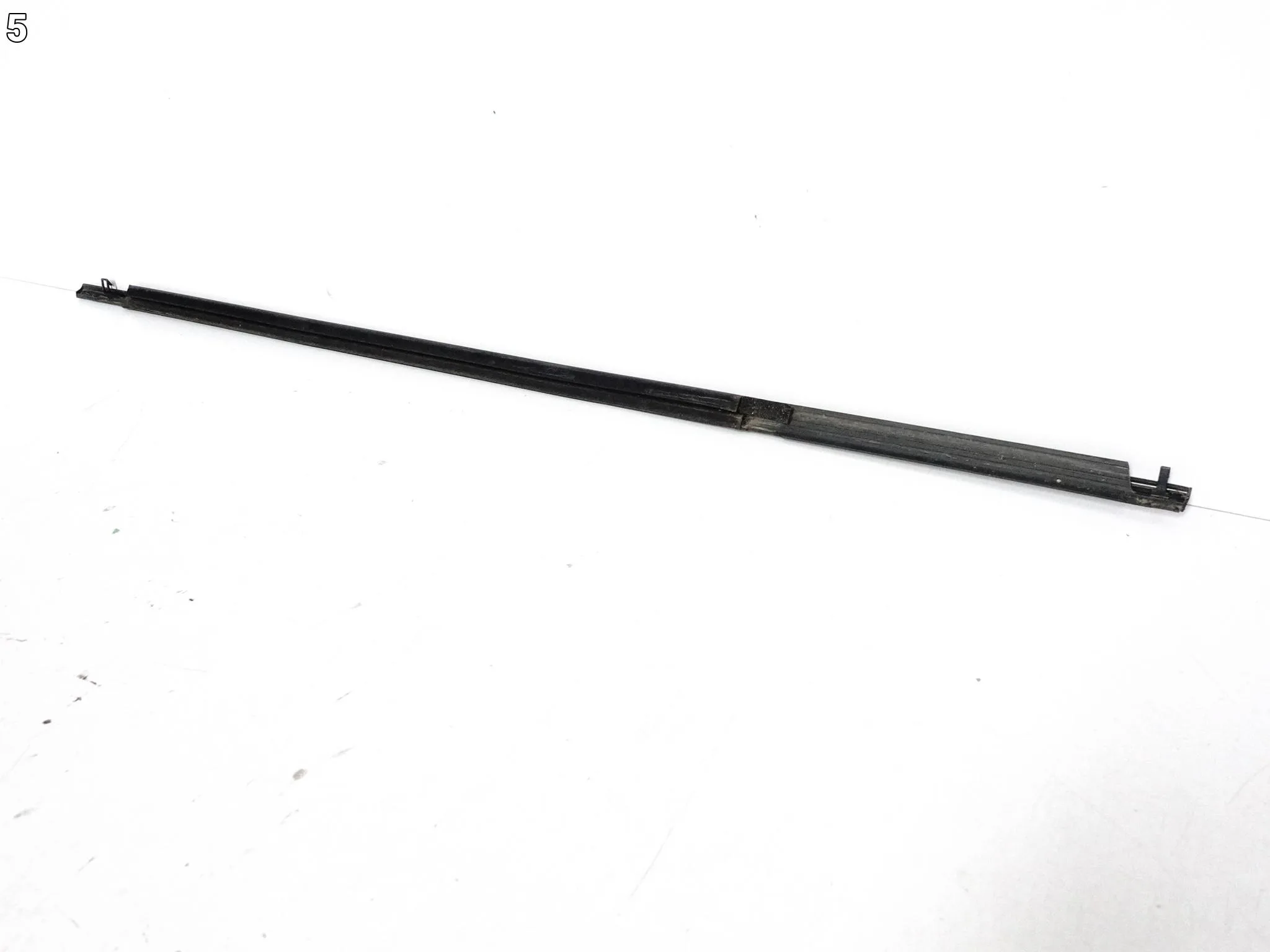 LEXUS RX IV 4 RX450 RX350 15-22 LIFT LISTWA ZGARNIAJĄCA SZYBY PRAWA PRZÓD LEXUS RX IV 4 RX450 RX350 15-22 LIFT LISTWA ZGARNIAJĄCA SZYBY PRAWA PRZÓD - obrazek 6
