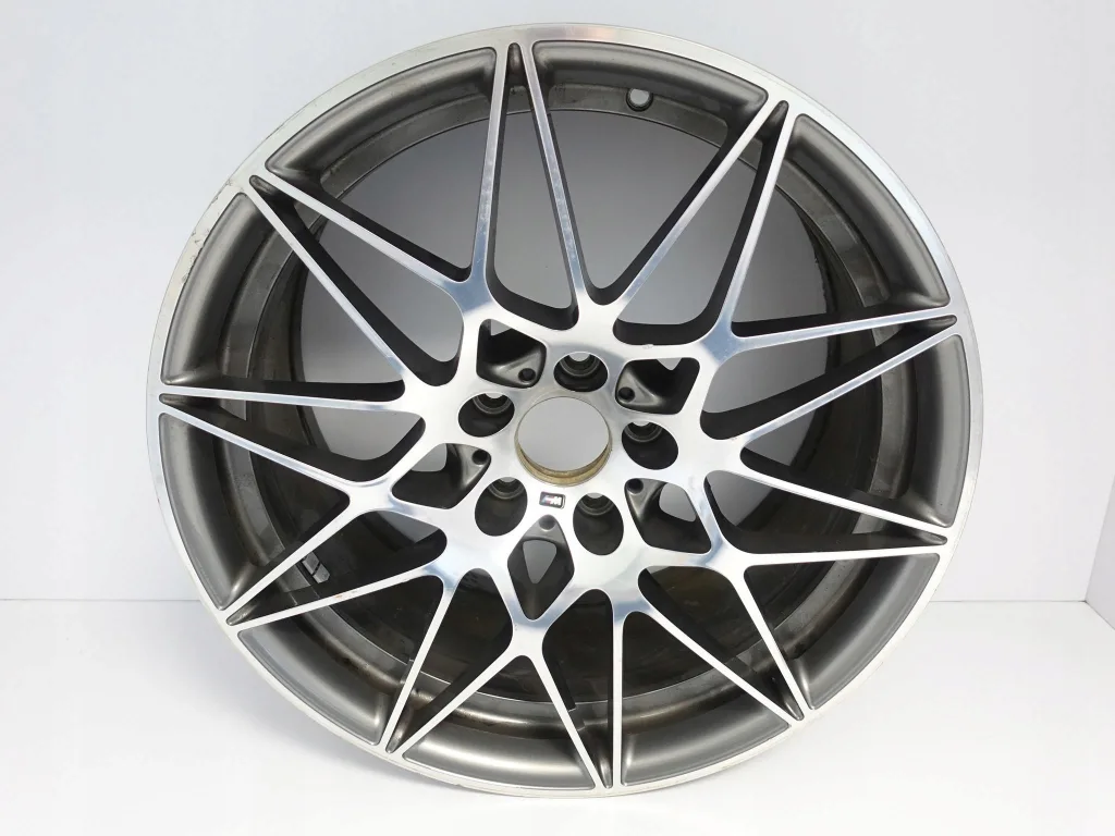 BMW M4 M3 F80 F82 F83 LCI 10Jx20 IS40 5×120 FELGA BMW M4 M3 F80 F82 F83 LCI 10Jx20 IS40 5x120 FELGA