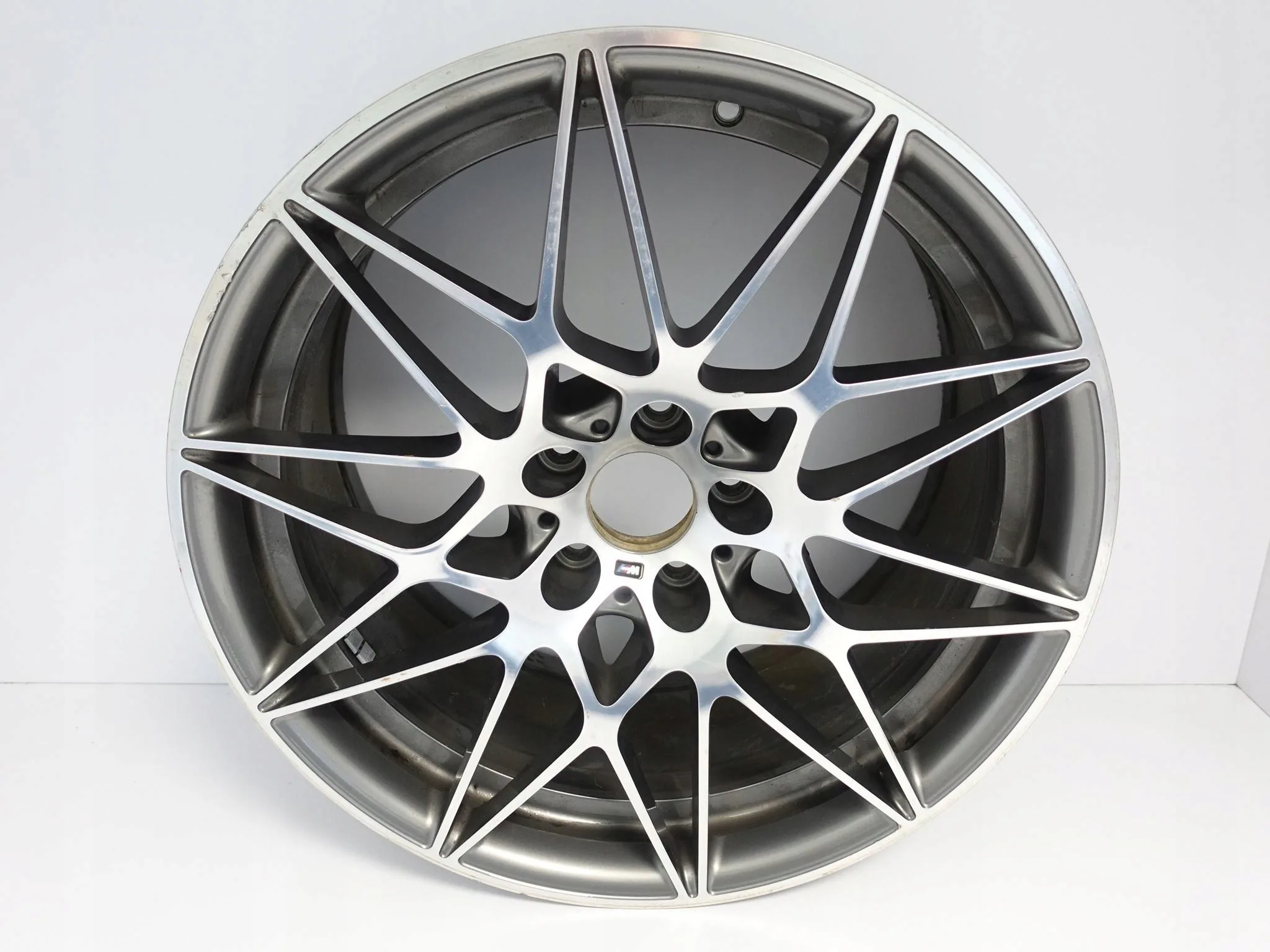 BMW M4 M3 F80 F82 F83 LCI 10Jx20 IS40 5×120 FELGA BMW M4 M3 F80 F82 F83 LCI 10Jx20 IS40 5x120 FELGA
