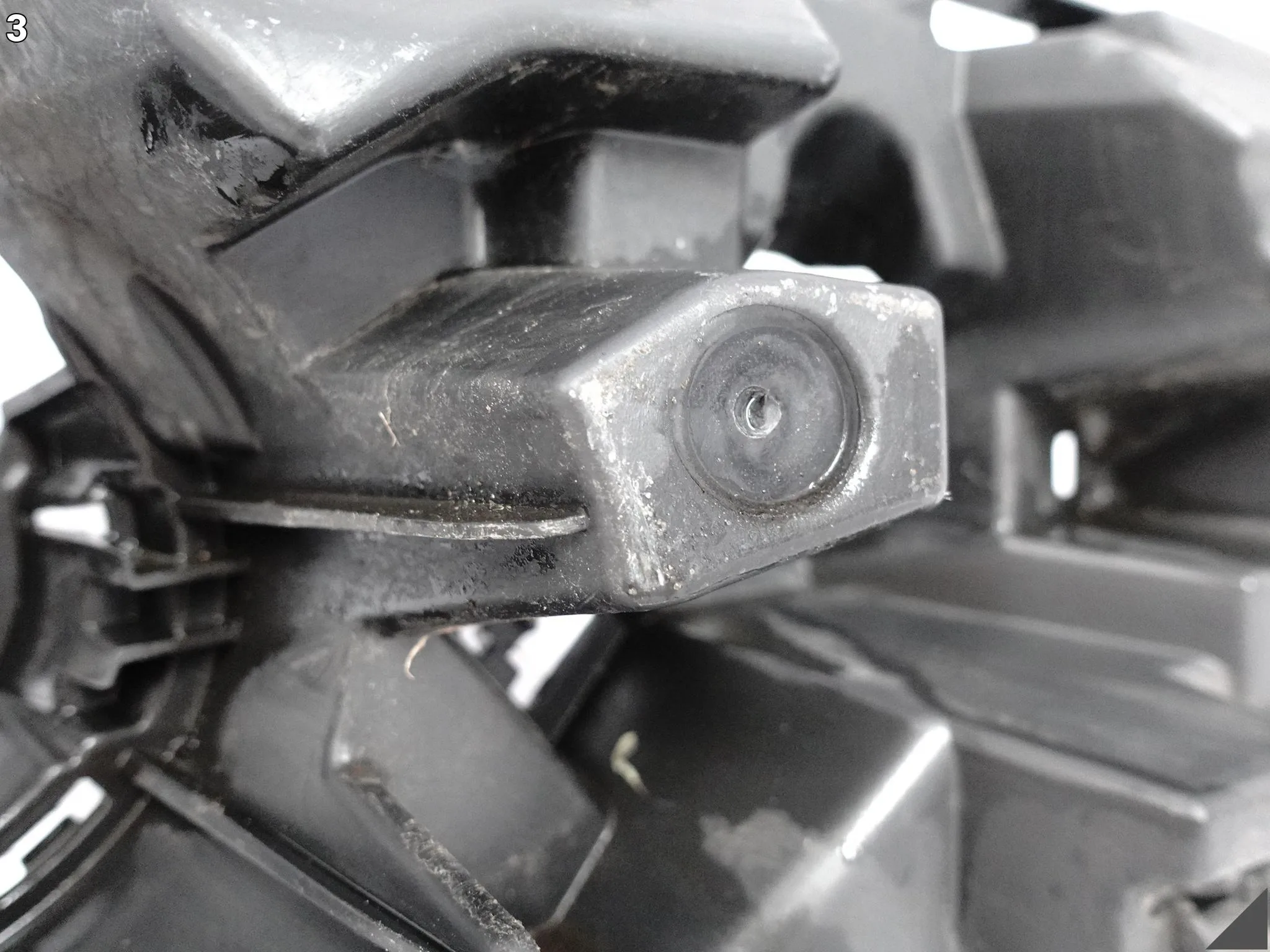 BMW X3 F25 10-14 ZWYKŁY MOCOWANIE ŚLIZG W ZDERZAK PRZÓD PRAWY 7212956 BMW X3 F25 10-14 ZWYKŁY MOCOWANIE ŚLIZG W ZDERZAK PRZÓD PRAWY 7212956 - obrazek 4