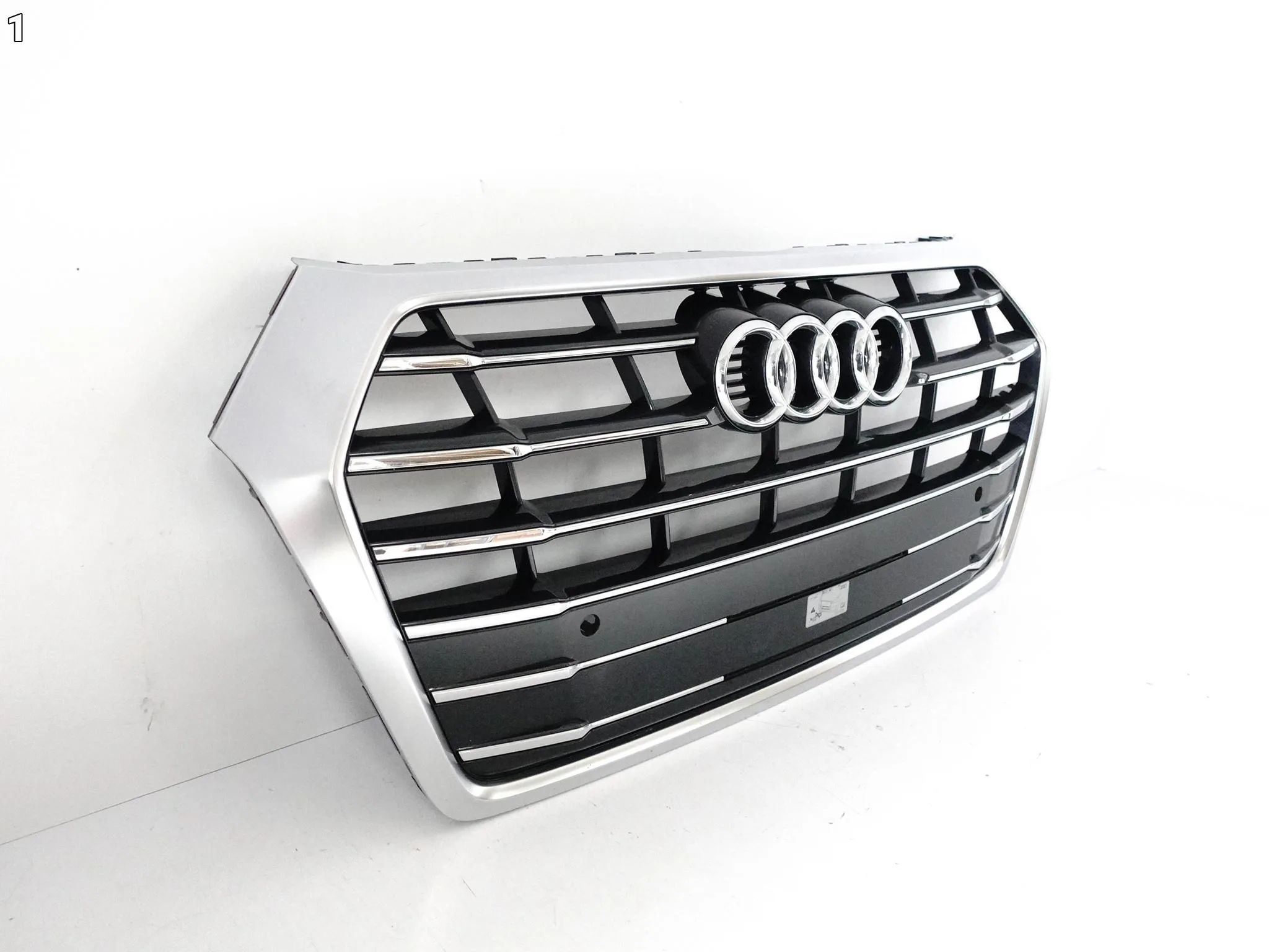 AUDI Q5 80A II FY S-LINE 17-21 GRILL ATRAPA W ZDERZAK PRZÓD CHROM (PDC) AUDI Q5 80A II FY S-LINE 17-21 GRILL ATRAPA W ZDERZAK PRZÓD CHROM (PDC) - obrazek 2