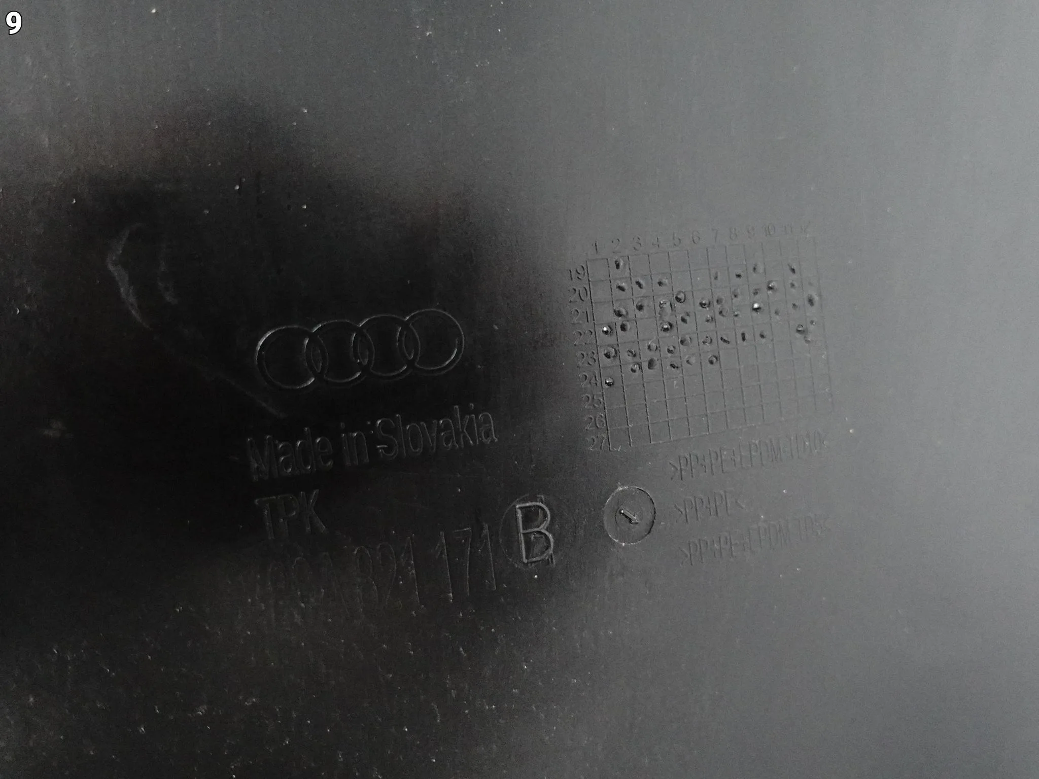 AUDI Q4 E-TRON 89A F4 21- NADKOLE POSZYCIE WNĘKI KOŁA LEWE PRZÓD 89A821171B AUDI Q4 E-TRON 89A F4 21- NADKOLE POSZYCIE WNĘKI KOŁA LEWE PRZÓD 89A821171B - obrazek 10