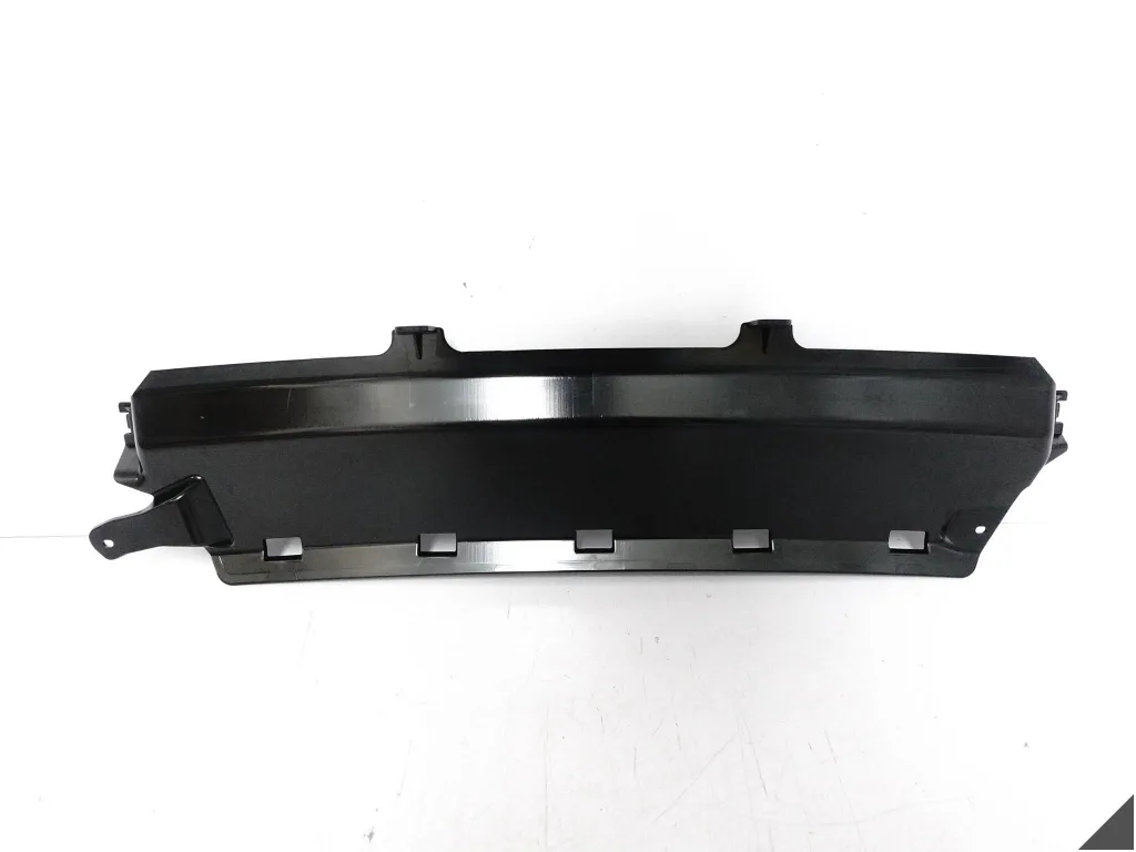 MERCEDES C W205 14-21 OSŁONA LISTWA POD ZDERZAKA TYŁ A2058851524 MERCEDES C W205 14-21 OSŁONA LISTWA POD ZDERZAKA TYŁ A2058851524