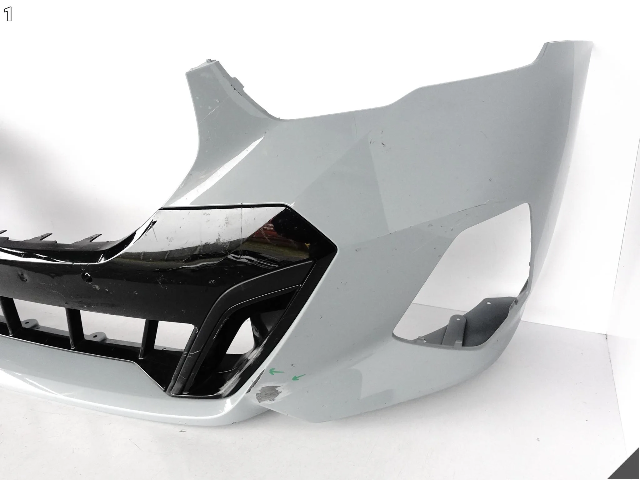 BMW 5 G60 G61 M-PAKIET MSP 23- ZDERZAK BUMPER + KRATKA + LISTWA PRZÓD (PDC) BMW 5 G60 G61 M-PAKIET MSP 23- ZDERZAK BUMPER + KRATKA + LISTWA PRZÓD (PDC) - obrazek 2