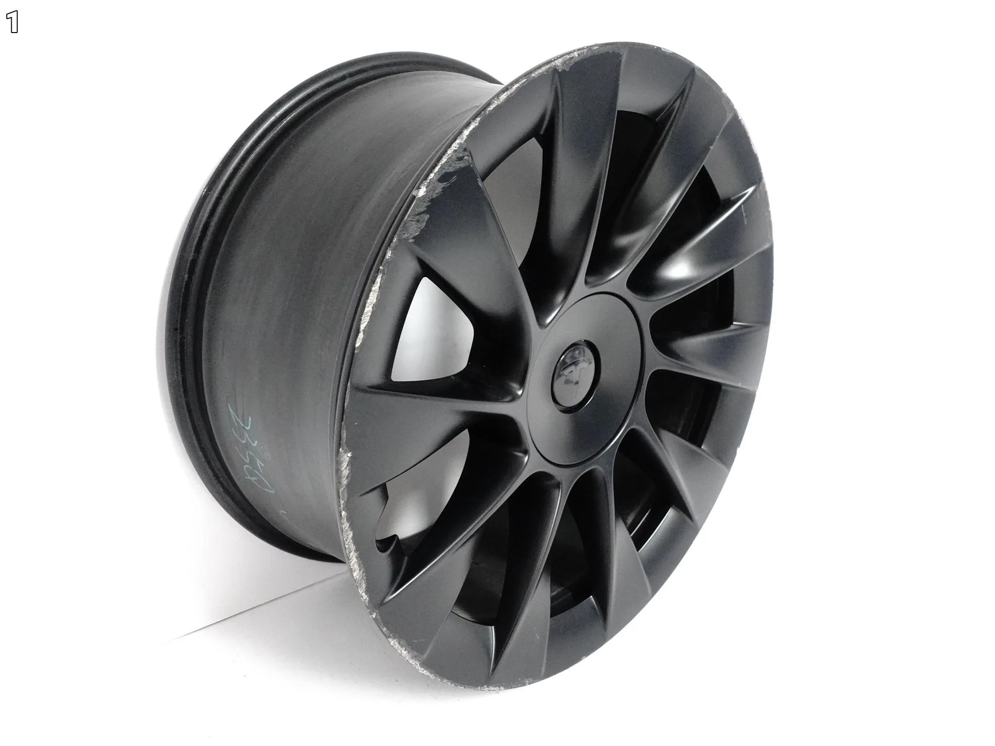 TESLA MODEL Y Induction FELGA + DEKIEL 9,5Jx20 ET45 5×114,3 1188223-00-B TESLA MODEL Y Induction FELGA + DEKIEL 9,5Jx20 ET45 5x114,3 1188223-00-B - obrazek 2