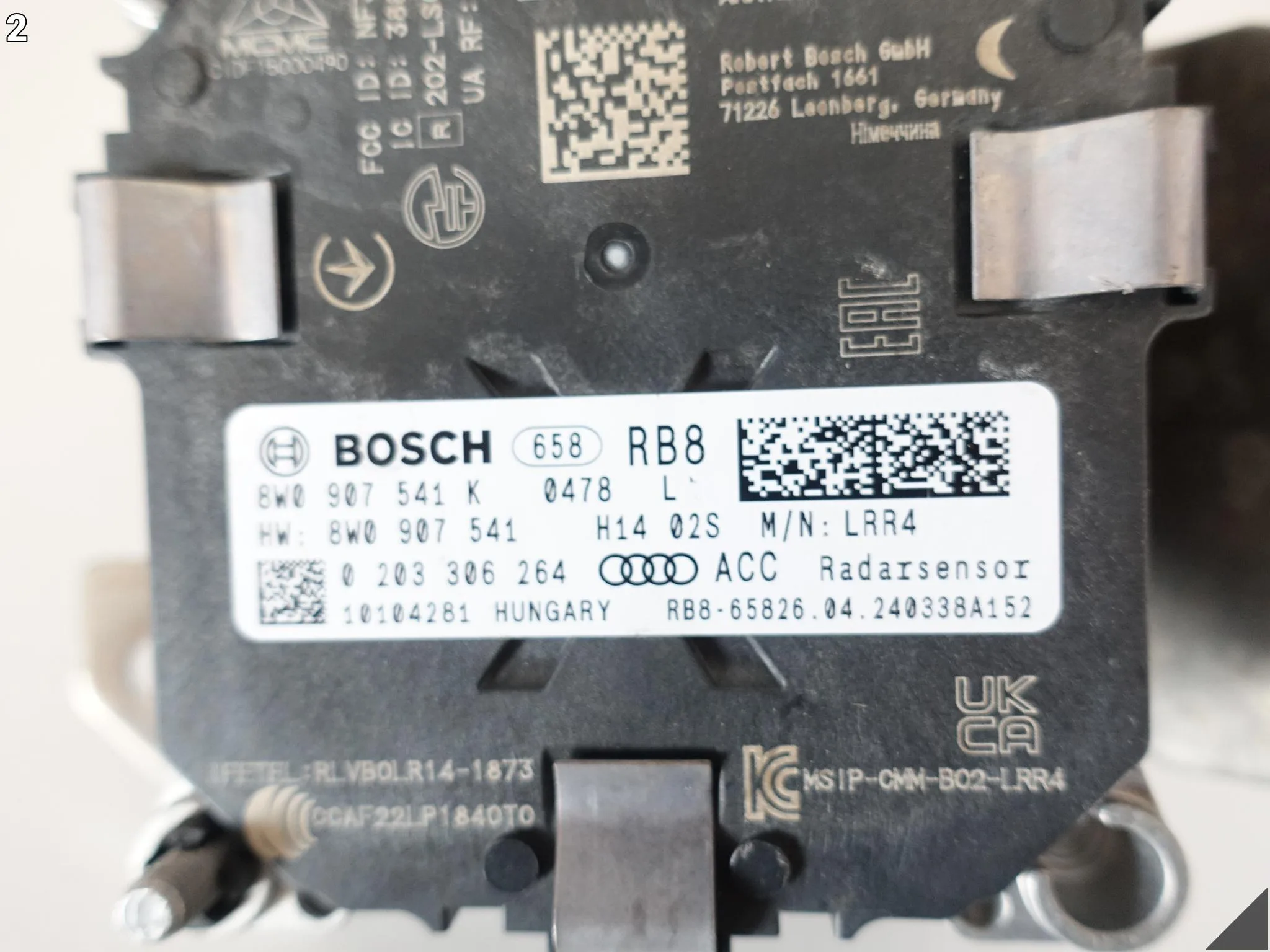 AUDI A4 S4 RS4 8W0 A5 S5 RS5 8W6 RADAR SENSOR ACC DISTRONIC CZUJNIK LEWY AUDI A4 S4 RS4 8W0 A5 S5 RS5 8W6 RADAR SENSOR ACC DISTRONIC CZUJNIK LEWY - obrazek 3