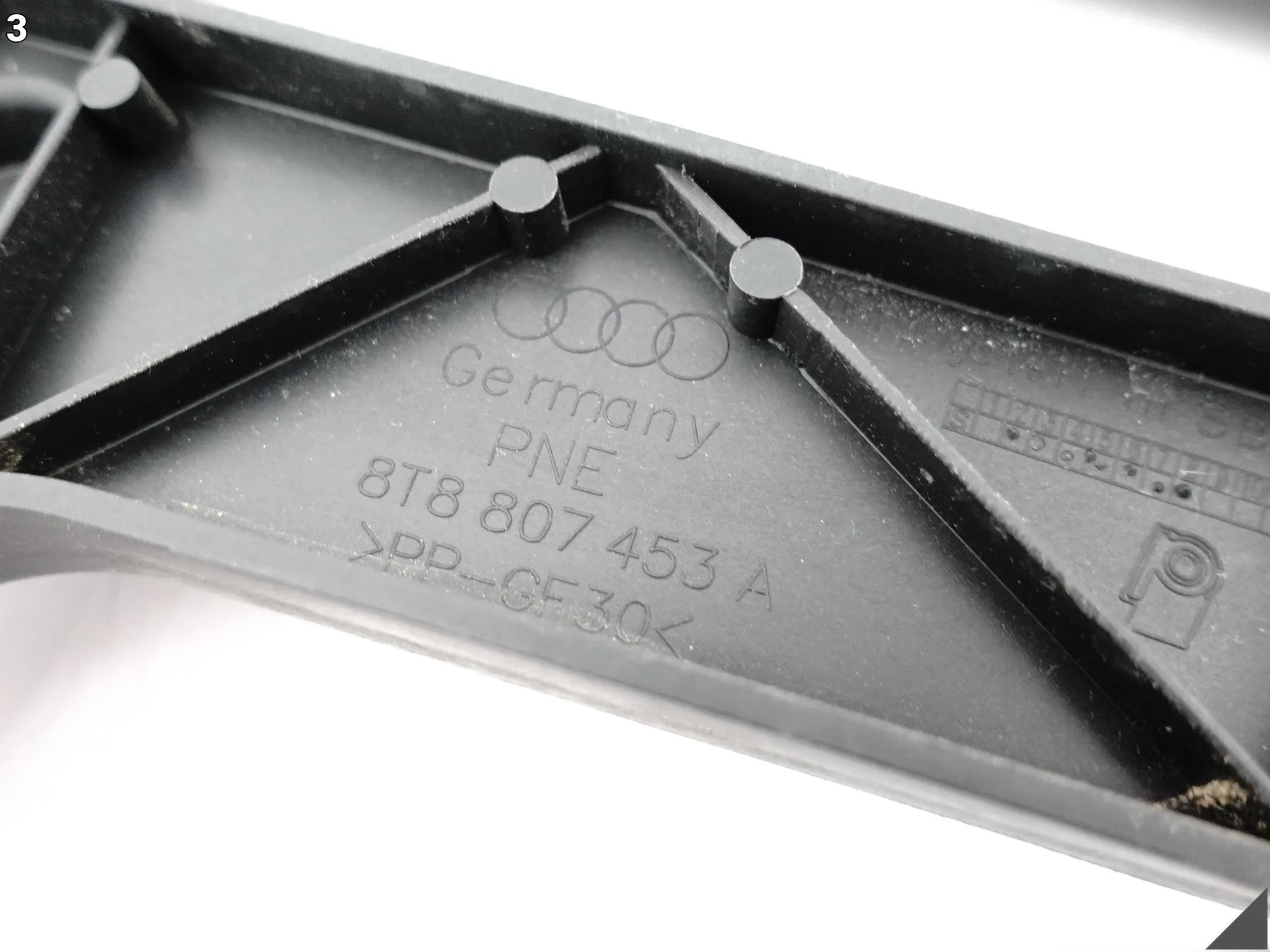 AUDI A5 S5 8T8 SPORTBACK B8 LIFT 11-16 ŚLIZG MOCOWANIE W ZDERZAK LEWY TYŁ AUDI A5 S5 8T8 SPORTBACK B8 LIFT 11-16 ŚLIZG MOCOWANIE W ZDERZAK LEWY TYŁ - obrazek 4