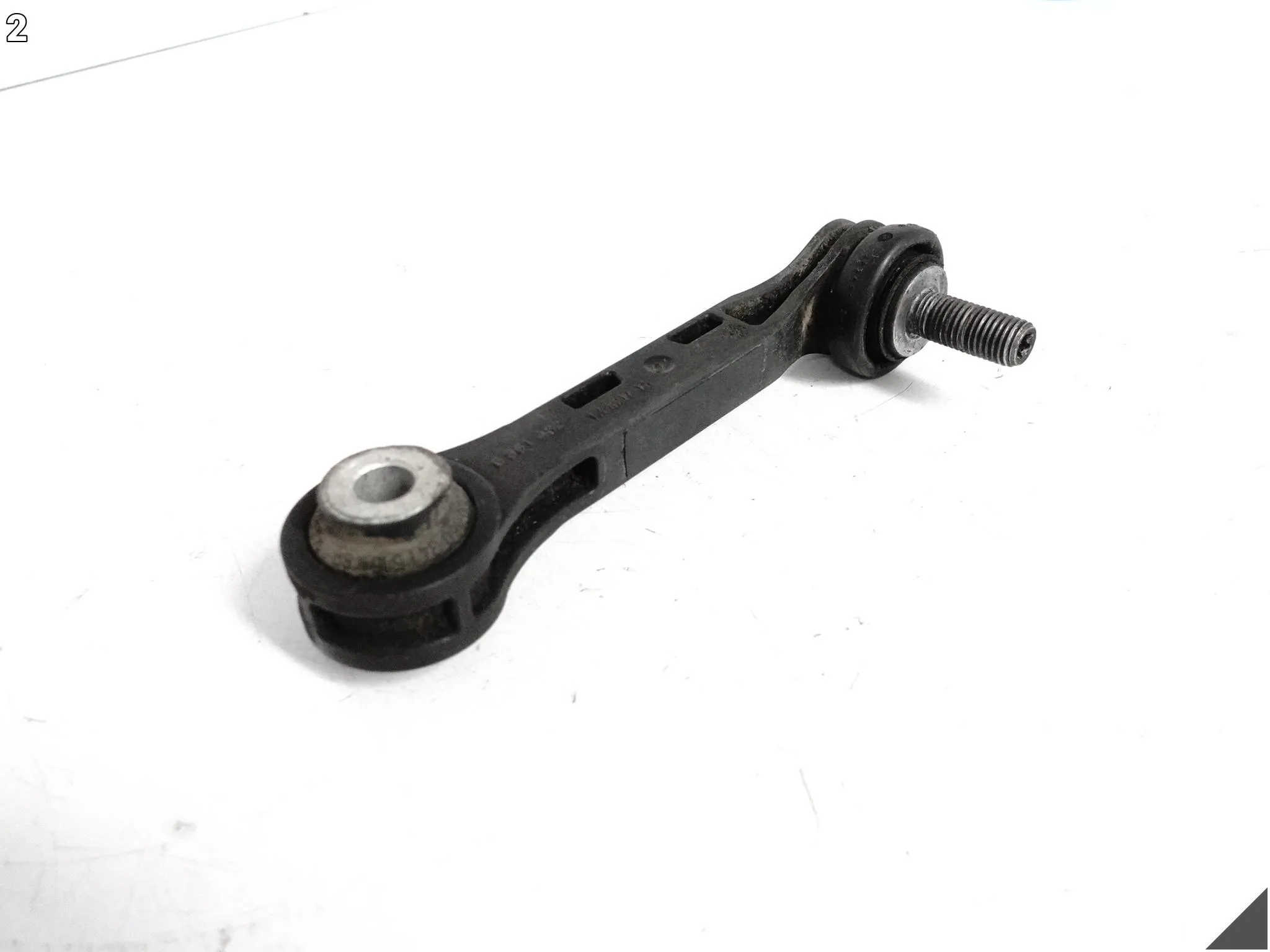 BMW G30 G31 G32 G11 G12 G14 G15 G16 ŁĄCZNIK STABILIZATORA TYŁ L = R 6861482 BMW G30 G31 G32 G11 G12 G14 G15 G16 ŁĄCZNIK STABILIZATORA TYŁ L = R 6861482 - obrazek 3
