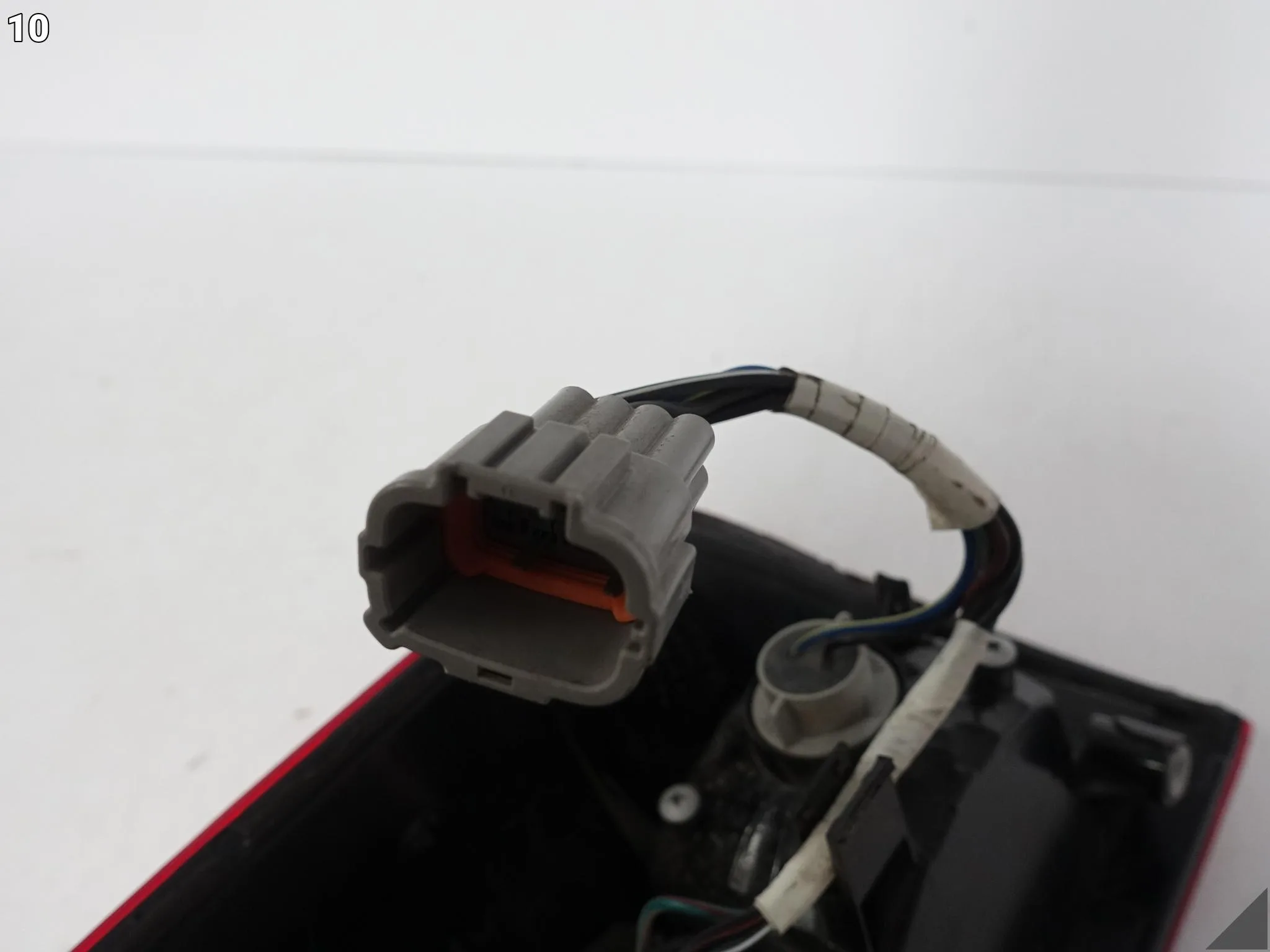 NISSAN NAVARA D40 III (3 GENERACJA) 05-14 LIFT LAMPA BŁOTNIK LEWA TYŁ DEPO NISSAN NAVARA D40 III (3 GENERACJA) 05-14 LIFT LAMPA BŁOTNIK LEWA TYŁ DEPO - obrazek 11