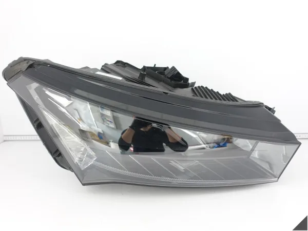 SKODA ENYAQ iV ELECTRIC 5LB 20- LAMPA FULL LED CRYSTAL LIGHTING PRAWA PRZÓD SKODA ENYAQ iV ELECTRIC 5LB 20- LAMPA FULL LED CRYSTAL LIGHTING PRAWA PRZÓD