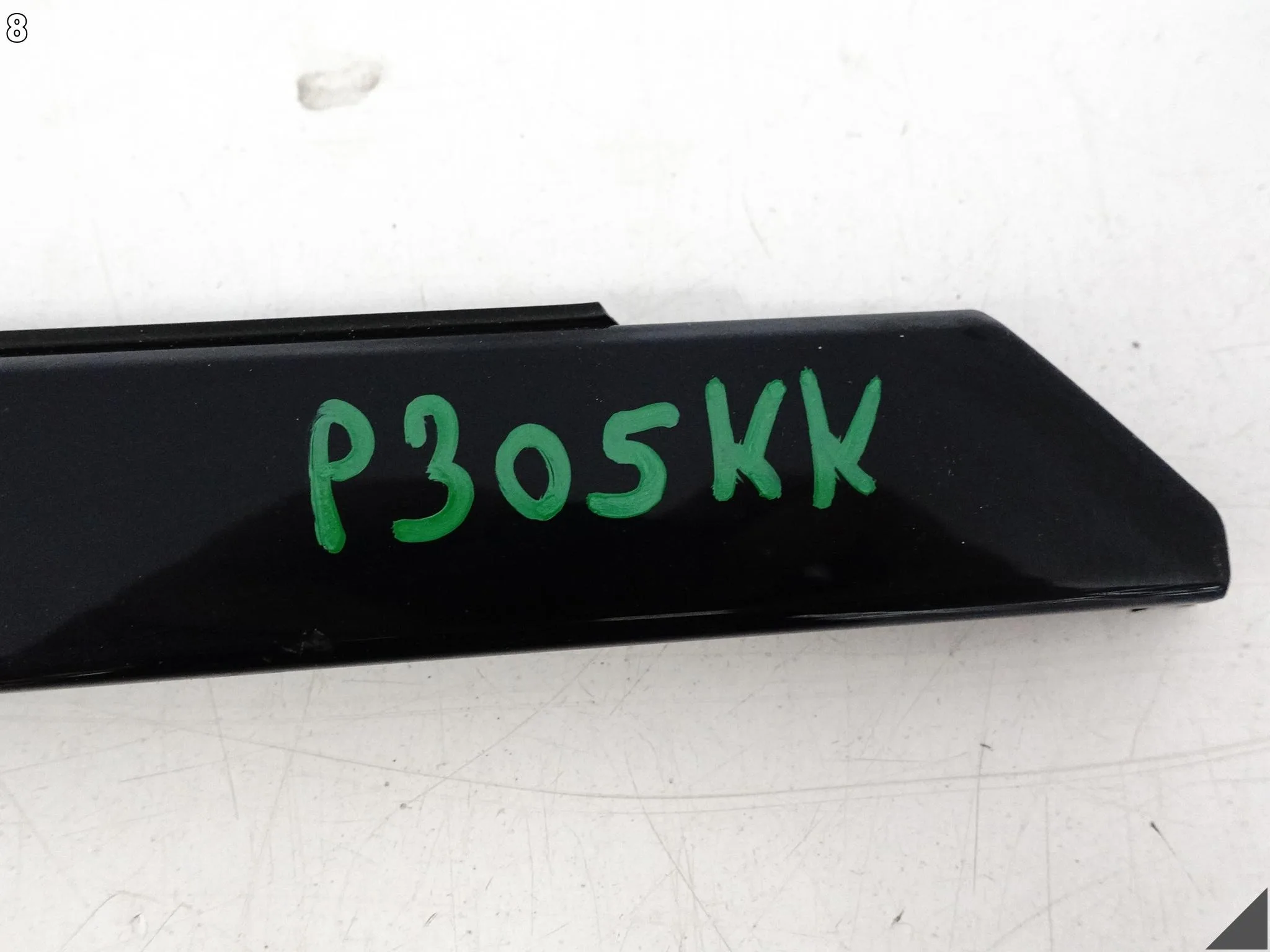 BMW 5 G30 G31 17-23 DACH LISTWA ZGARNIAJĄCA SZYBY CZOŁOWEJ PRZEDNIEJ LEWA BMW 5 G30 G31 17-23 DACH LISTWA ZGARNIAJĄCA SZYBY CZOŁOWEJ PRZEDNIEJ LEWA - obrazek 9