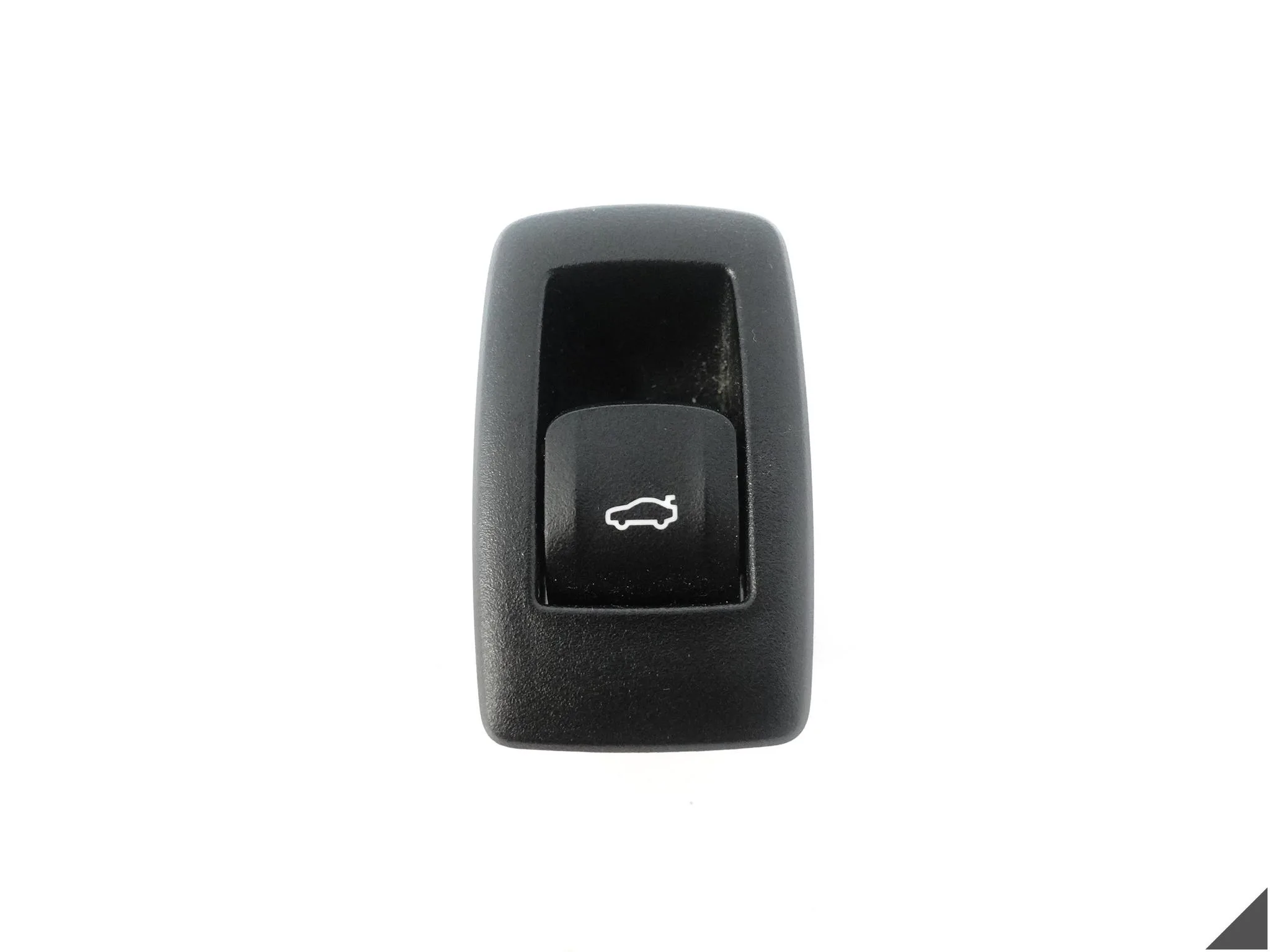 BMW G20 G30 G31 G32 G14 G15 G01 G02 G05 G06 PRZYCISK KLAPY BAGAŻNIKA PRZÓD BMW G20 G30 G31 G32 G14 G15 G01 G02 G05 G06 PRZYCISK KLAPY BAGAŻNIKA PRZÓD