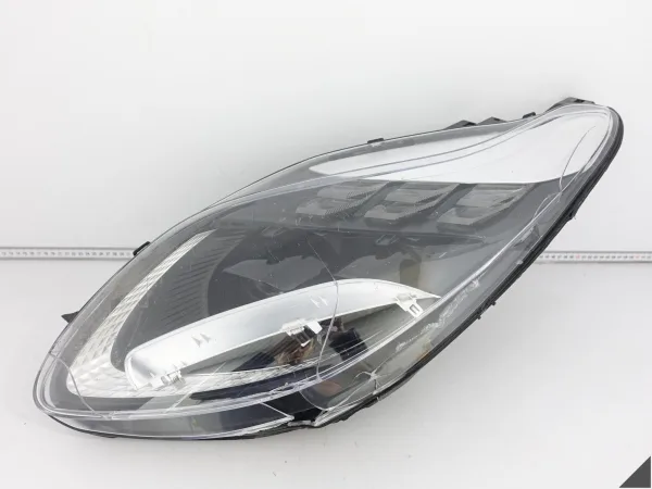 ASTON MARTIN DB12 24- LAMPA HEADLIGHT LEWA PRZÓD EUROPA USZKODZONA ASTON MARTIN DB12 24- LAMPA HEADLIGHT LEWA PRZÓD EUROPA USZKODZONA