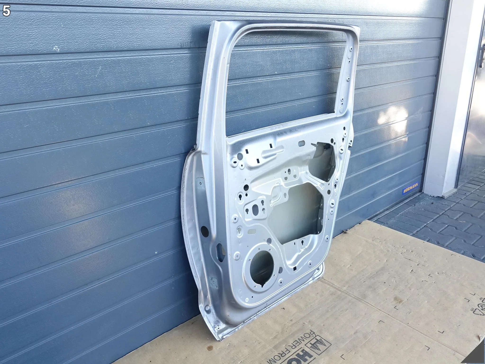 PEUGEOT 5008 I (1 GENERACJA) 09-17 LIFT DRZWI DOOR PRAWE TYŁ B.ŁADNE PEUGEOT 5008 I (1 GENERACJA) 09-17 LIFT DRZWI DOOR PRAWE TYŁ B.ŁADNE - obrazek 6