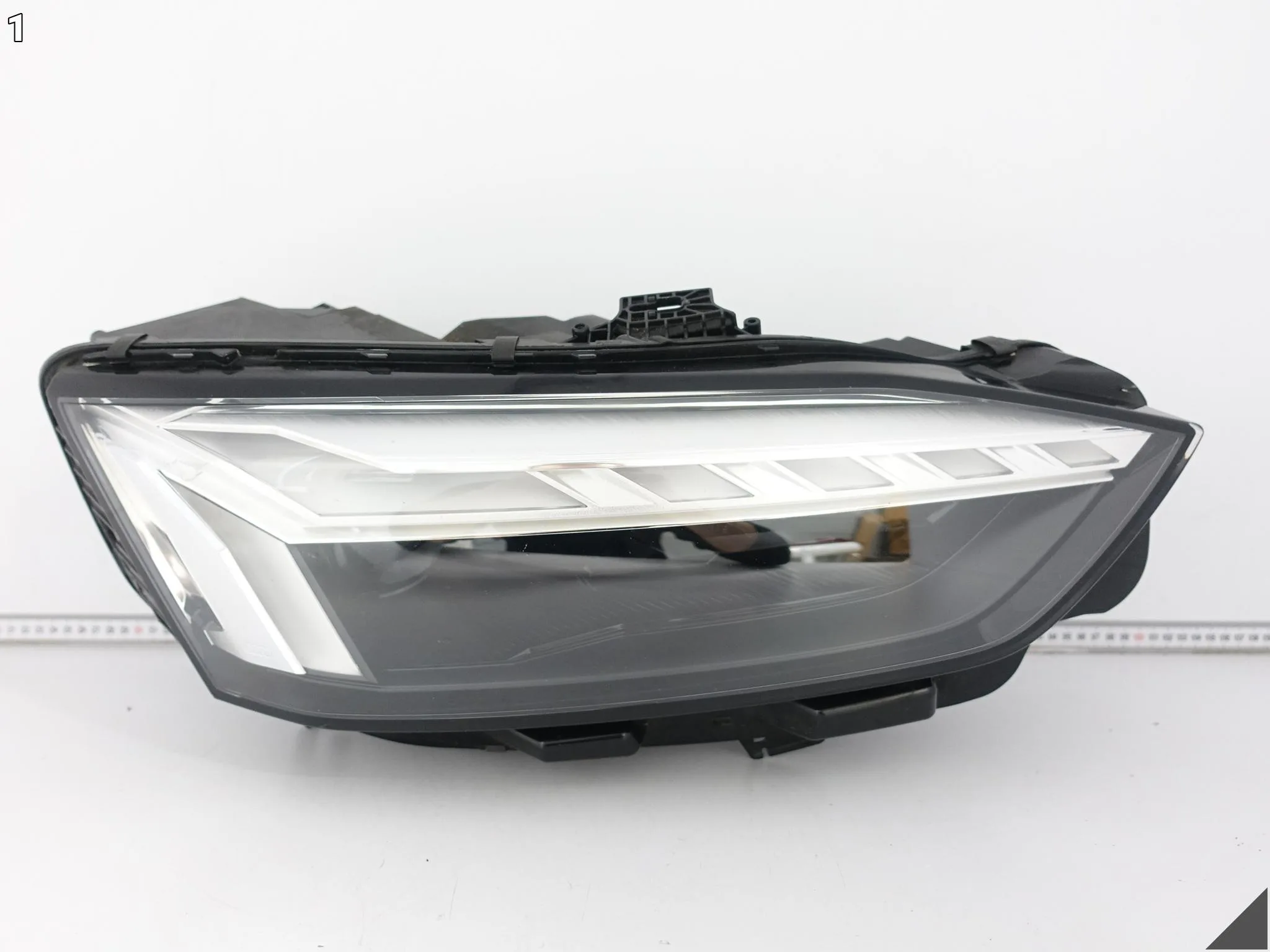 AUDI A5 S5 8W6 F5 B9 LIFT 19-24 LAMPA FULL LED MATRIX PRAWA PRZÓD EUROPA AUDI A5 S5 8W6 F5 B9 LIFT 19-24 LAMPA FULL LED MATRIX PRAWA PRZÓD EUROPA - obrazek 2