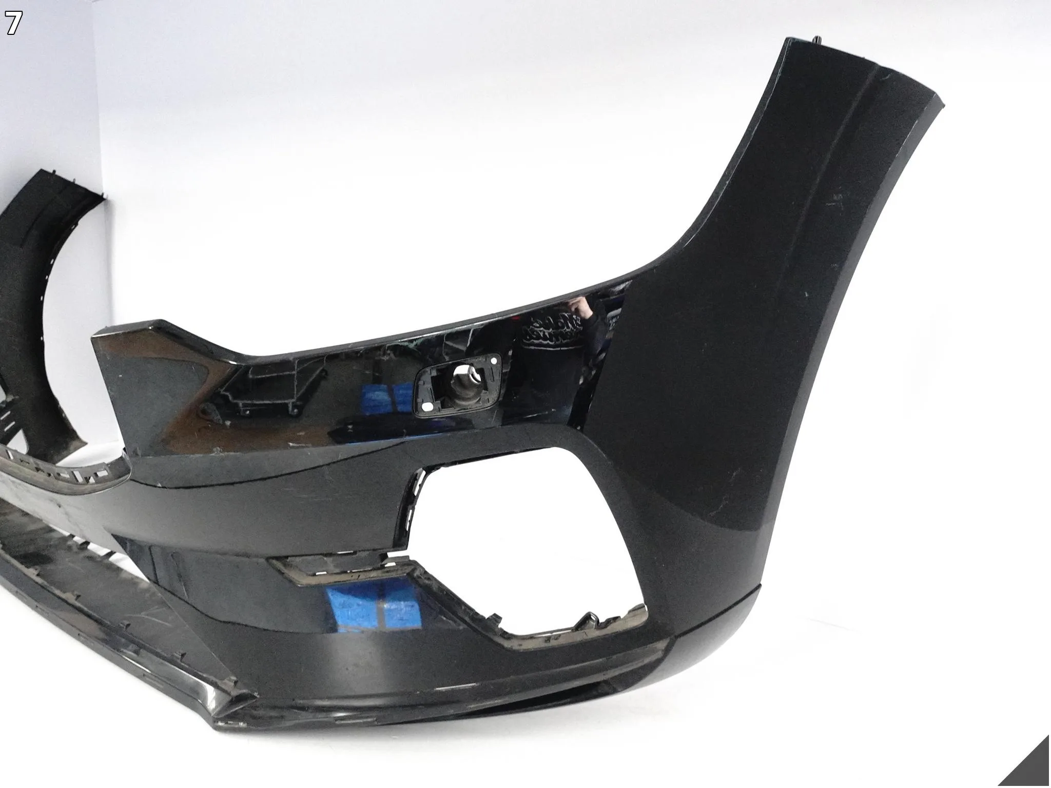 VOLVO XC60 II (2 GENERACJA) LIFT 21- ZWYKŁY ZDERZAK BUMPER PRZÓD (SPRYSKI) VOLVO XC60 II (2 GENERACJA) LIFT 21- ZWYKŁY ZDERZAK BUMPER PRZÓD (SPRYSKI) - obrazek 8