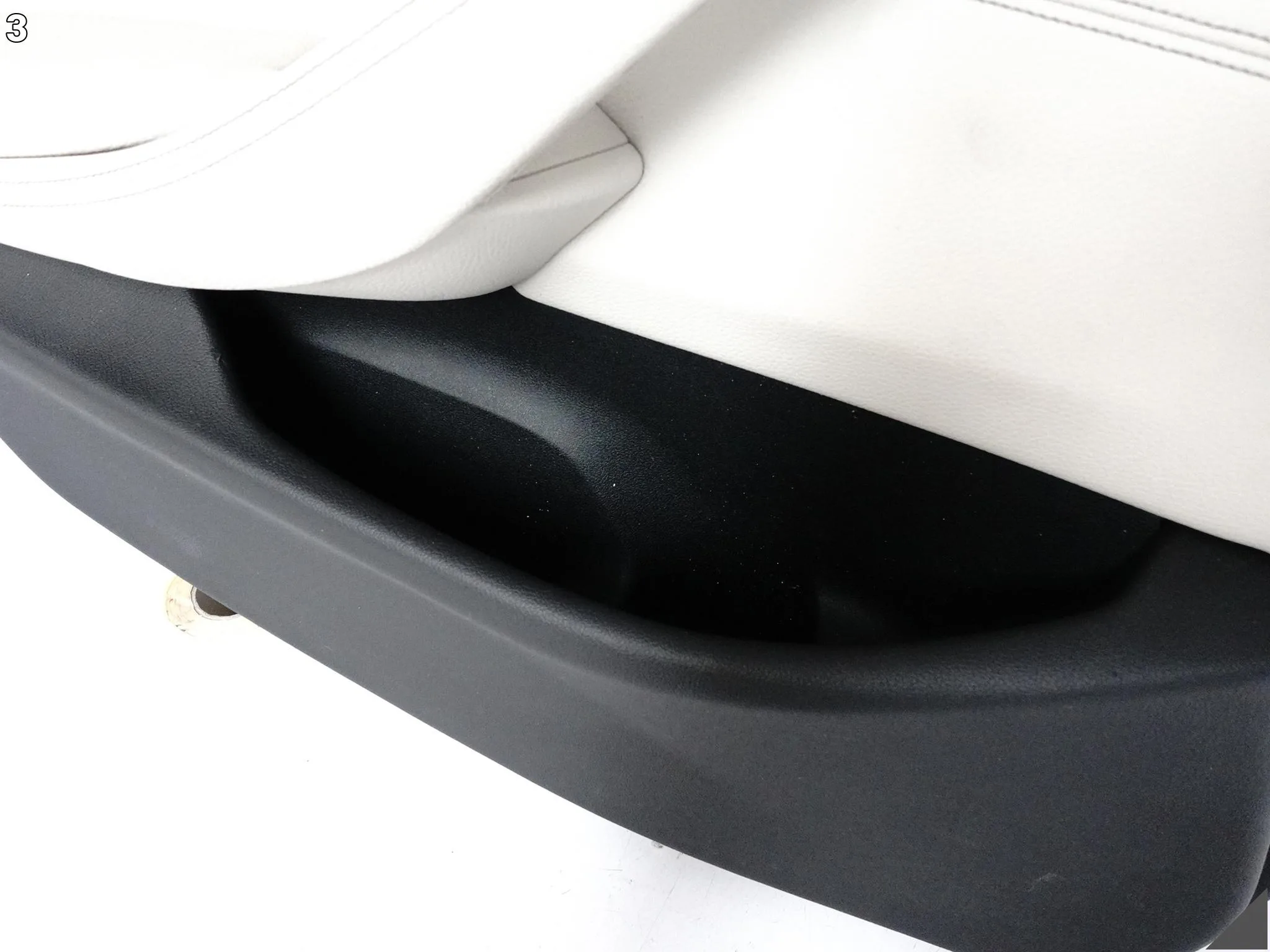 BMW 5 G30 G31 M5 F90 17-24 TAPICERKA BOCZEK DRZWI SKÓRA LISTWA UCHWYT TYŁ L BMW 5 G30 G31 M5 F90 17-24 TAPICERKA BOCZEK DRZWI SKÓRA LISTWA UCHWYT TYŁ L - obrazek 4