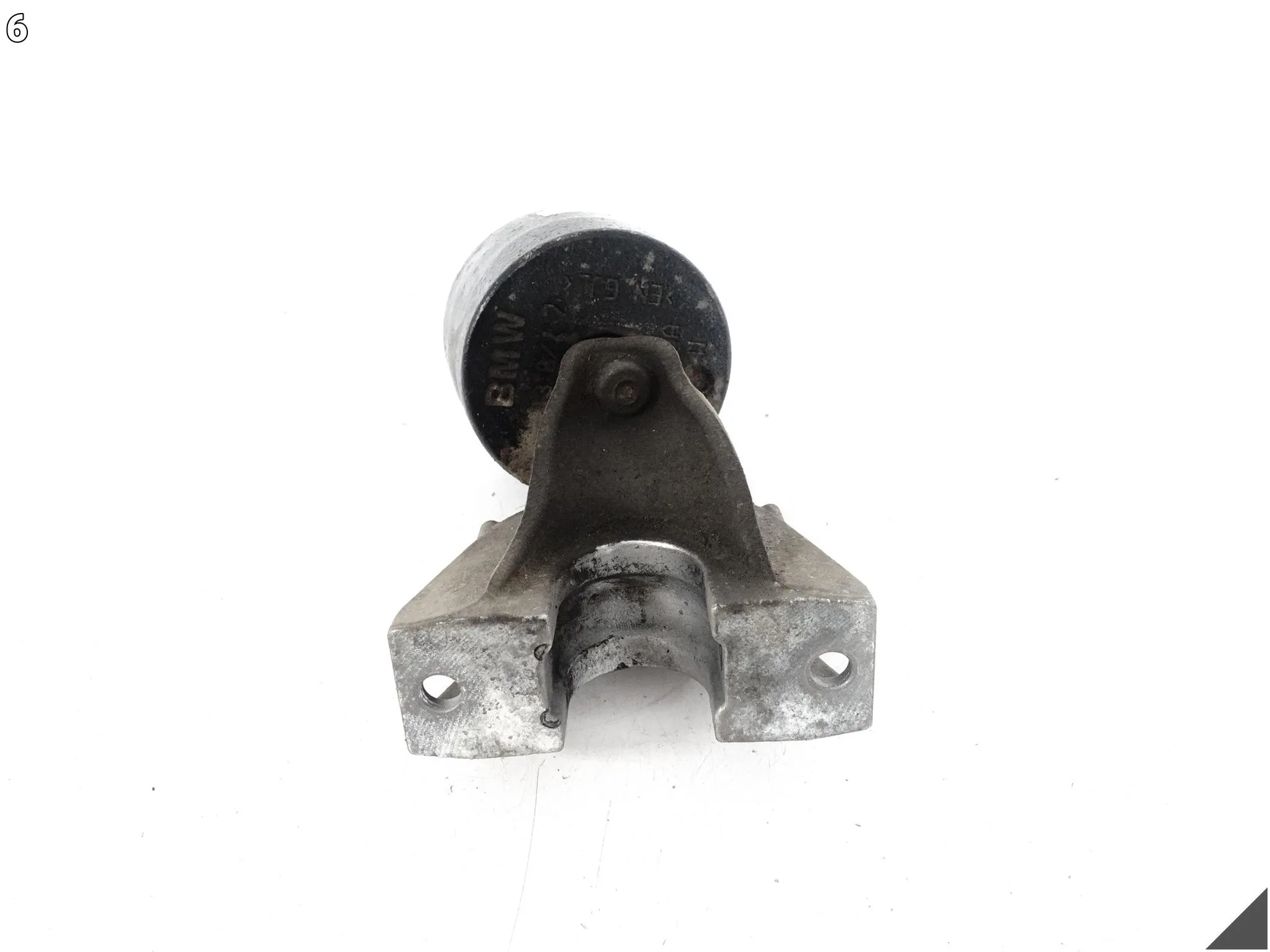 BMW 5 G30 G31 6 G32 8 G15 G16 TŁUMIK DRGAŃ UCHWYT STABILIZATORA PRAWY TYŁ BMW 5 G30 G31 6 G32 8 G15 G16 TŁUMIK DRGAŃ UCHWYT STABILIZATORA PRAWY TYŁ - obrazek 7