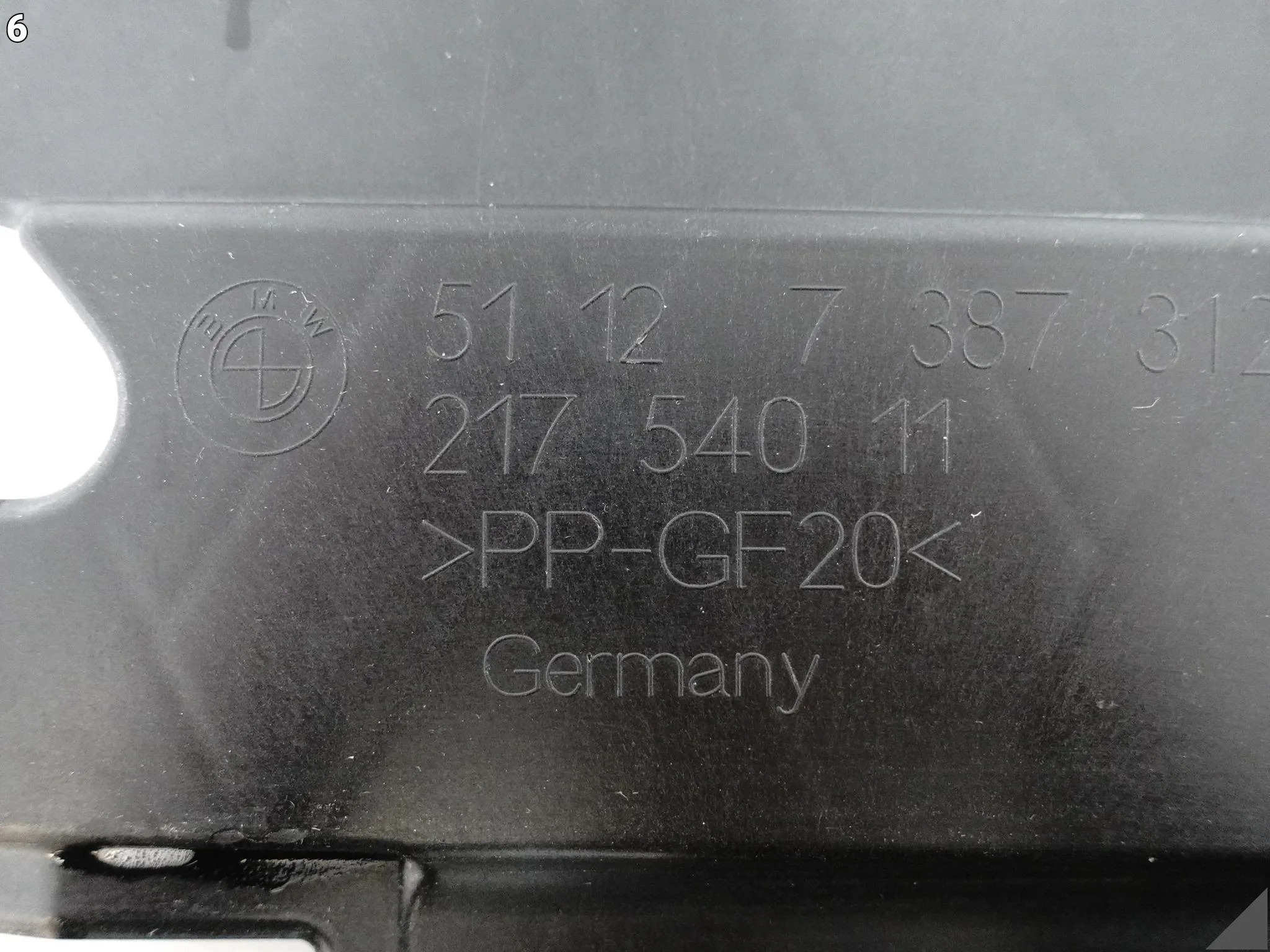 BMW 5 G31 KOMBI 17-24 ŚLIZG MOCOWANIE WSPORNIK WZMOCNIENIE W ZDERZAK TYŁ BMW 5 G31 KOMBI 17-24 ŚLIZG MOCOWANIE WSPORNIK WZMOCNIENIE W ZDERZAK TYŁ - obrazek 7