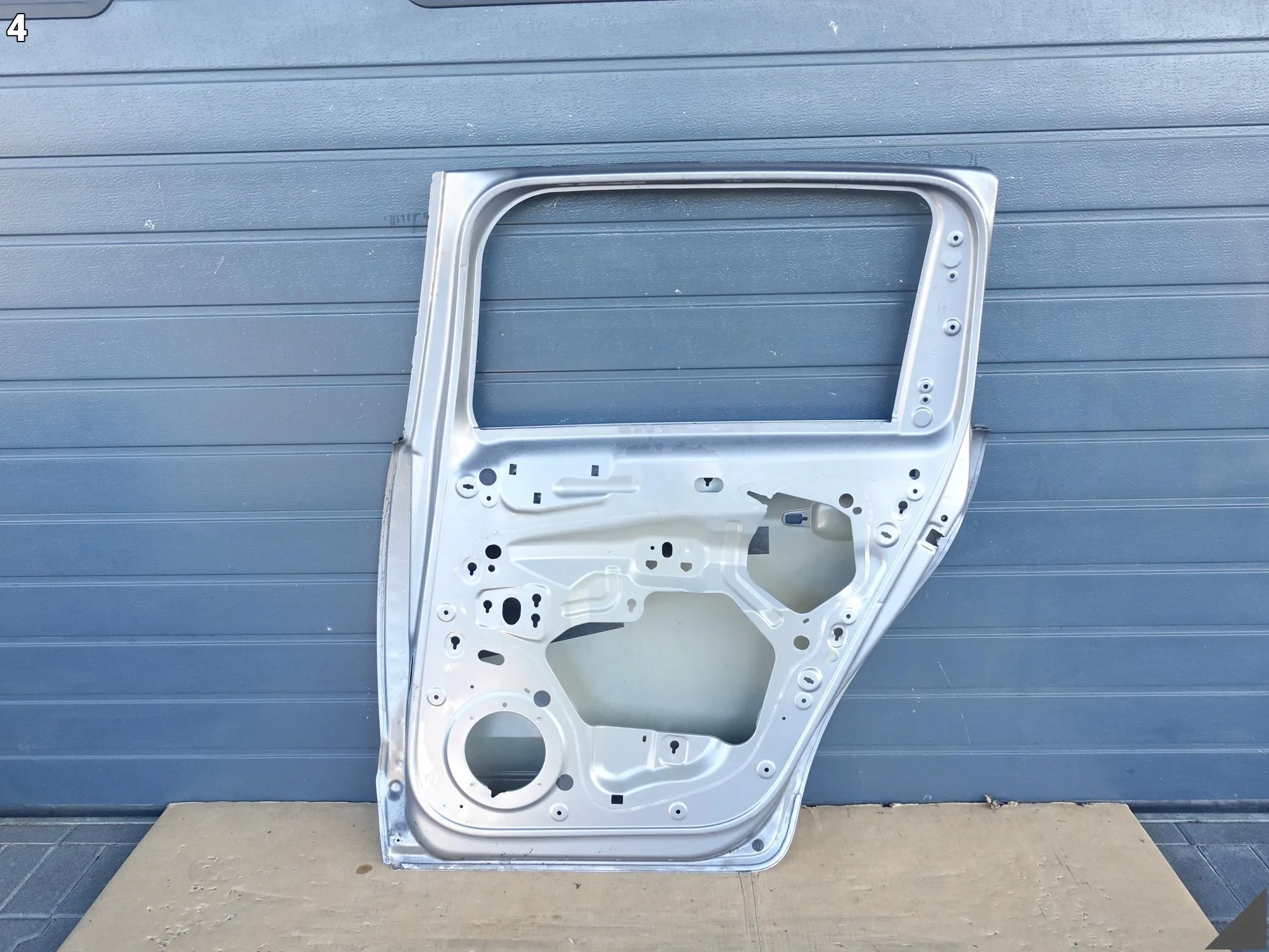 PEUGEOT 5008 I (1 GENERACJA) 09-17 LIFT DRZWI DOOR PRAWE TYŁ B.ŁADNE PEUGEOT 5008 I (1 GENERACJA) 09-17 LIFT DRZWI DOOR PRAWE TYŁ B.ŁADNE - obrazek 5
