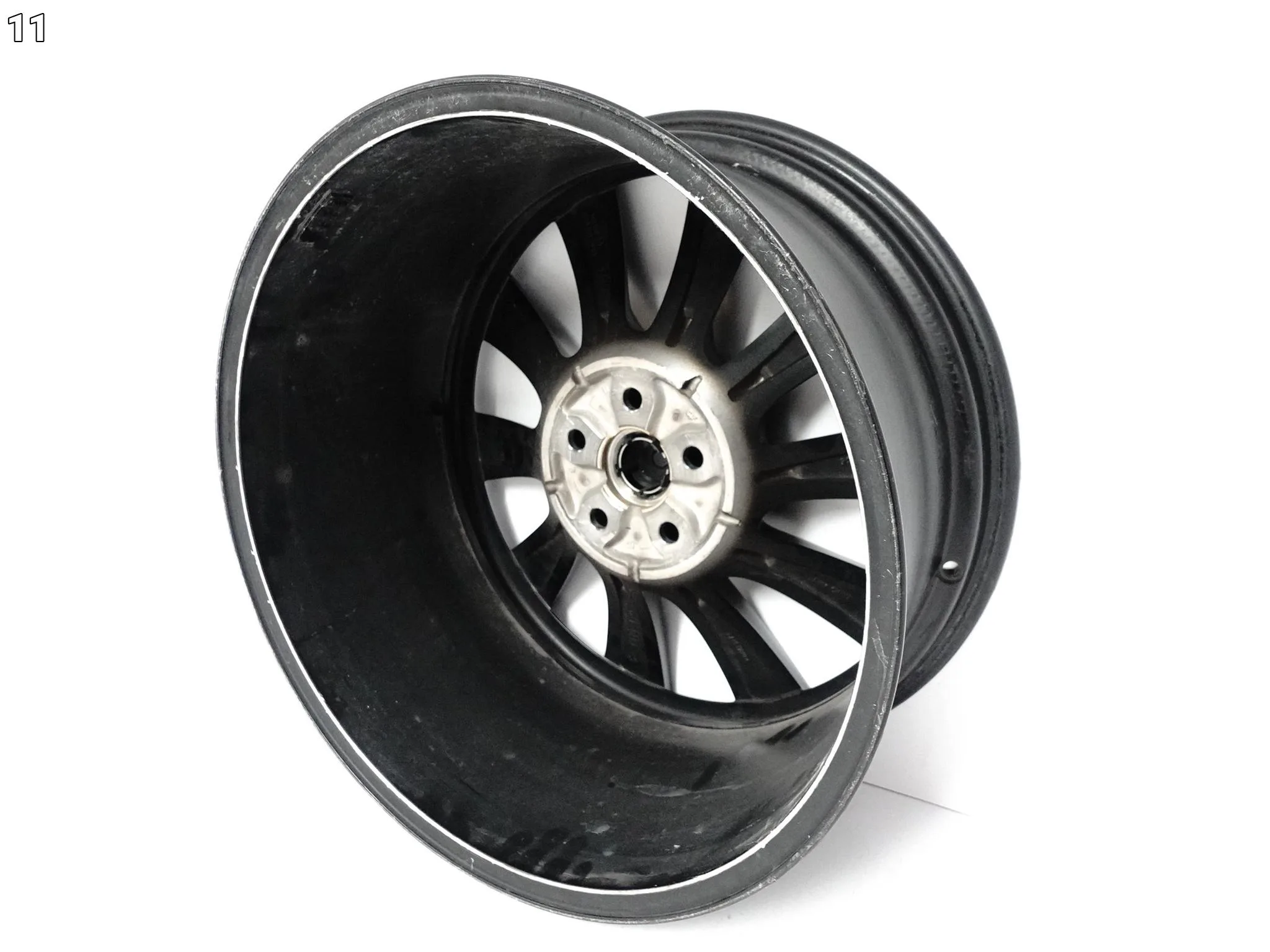 TESLA MODEL Y Induction FELGA + DEKIEL 9,5Jx20 ET45 5×114,3 1188223-00-B TESLA MODEL Y Induction FELGA + DEKIEL 9,5Jx20 ET45 5x114,3 1188223-00-B - obrazek 12