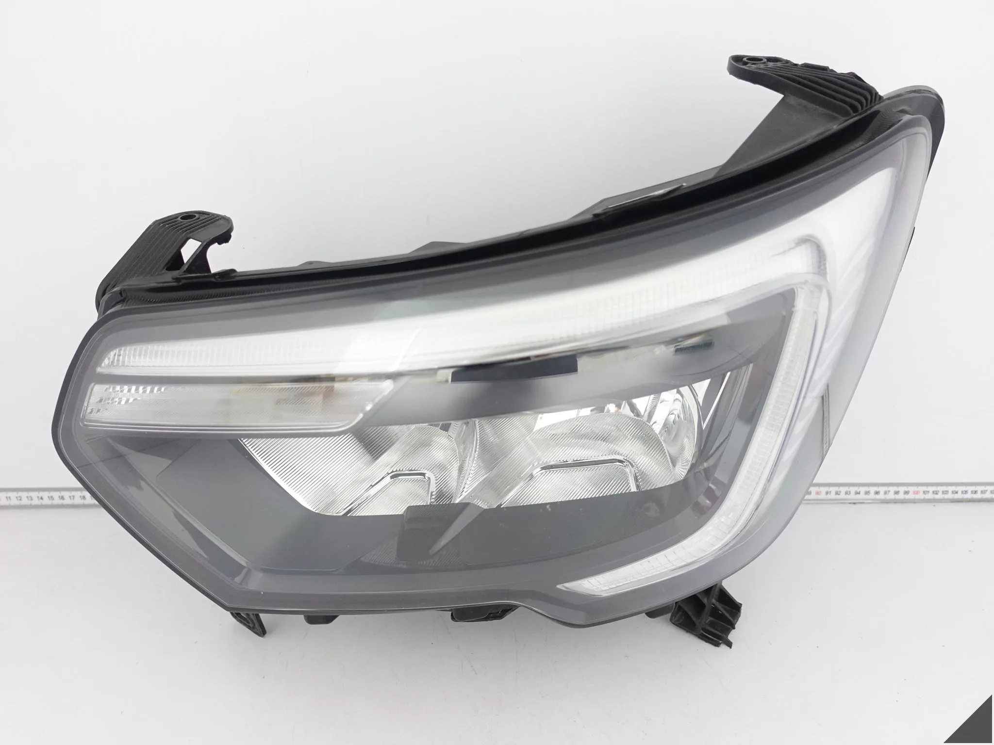 RENAULT MASTER IV 4 III 3 LIFT 19-24 LAMPA ZWYKŁA + LED LEWA PRZÓD EUROPA RENAULT MASTER IV 4 III 3 LIFT 19-24 LAMPA ZWYKŁA + LED LEWA PRZÓD EUROPA