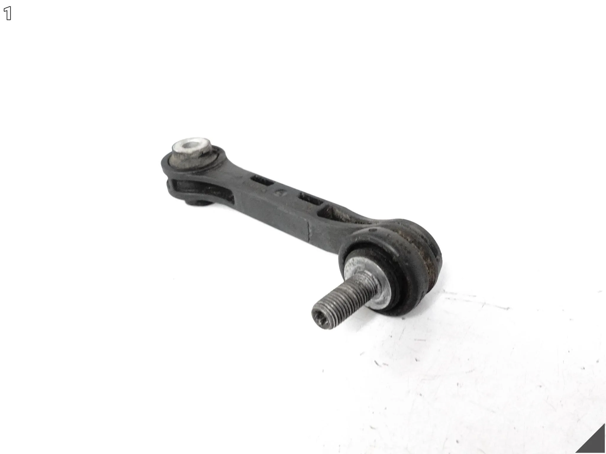 BMW G30 G31 G32 G11 G12 G14 G15 G16 ŁĄCZNIK STABILIZATORA TYŁ L = R 6861482 BMW G30 G31 G32 G11 G12 G14 G15 G16 ŁĄCZNIK STABILIZATORA TYŁ L = R 6861482 - obrazek 2