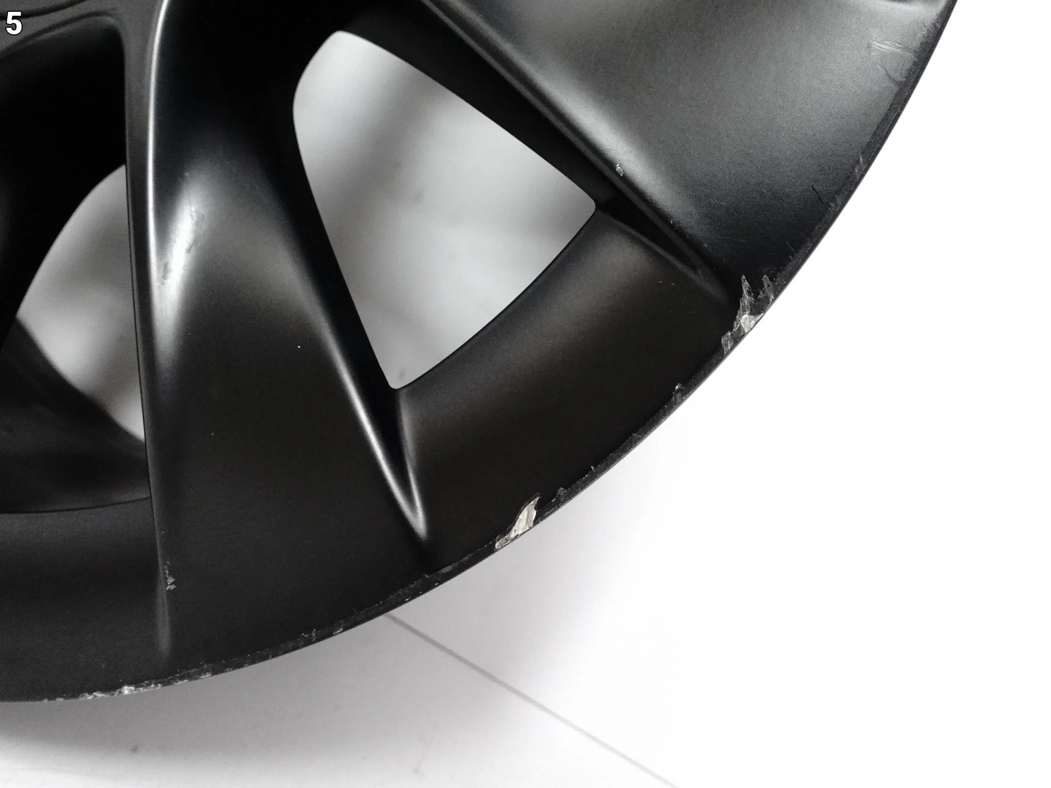 TESLA MODEL Y Induction FELGA + DEKIEL 9,5Jx20 ET45 5×114,3 1188223-00-B TESLA MODEL Y Induction FELGA + DEKIEL 9,5Jx20 ET45 5x114,3 1188223-00-B - obrazek 6