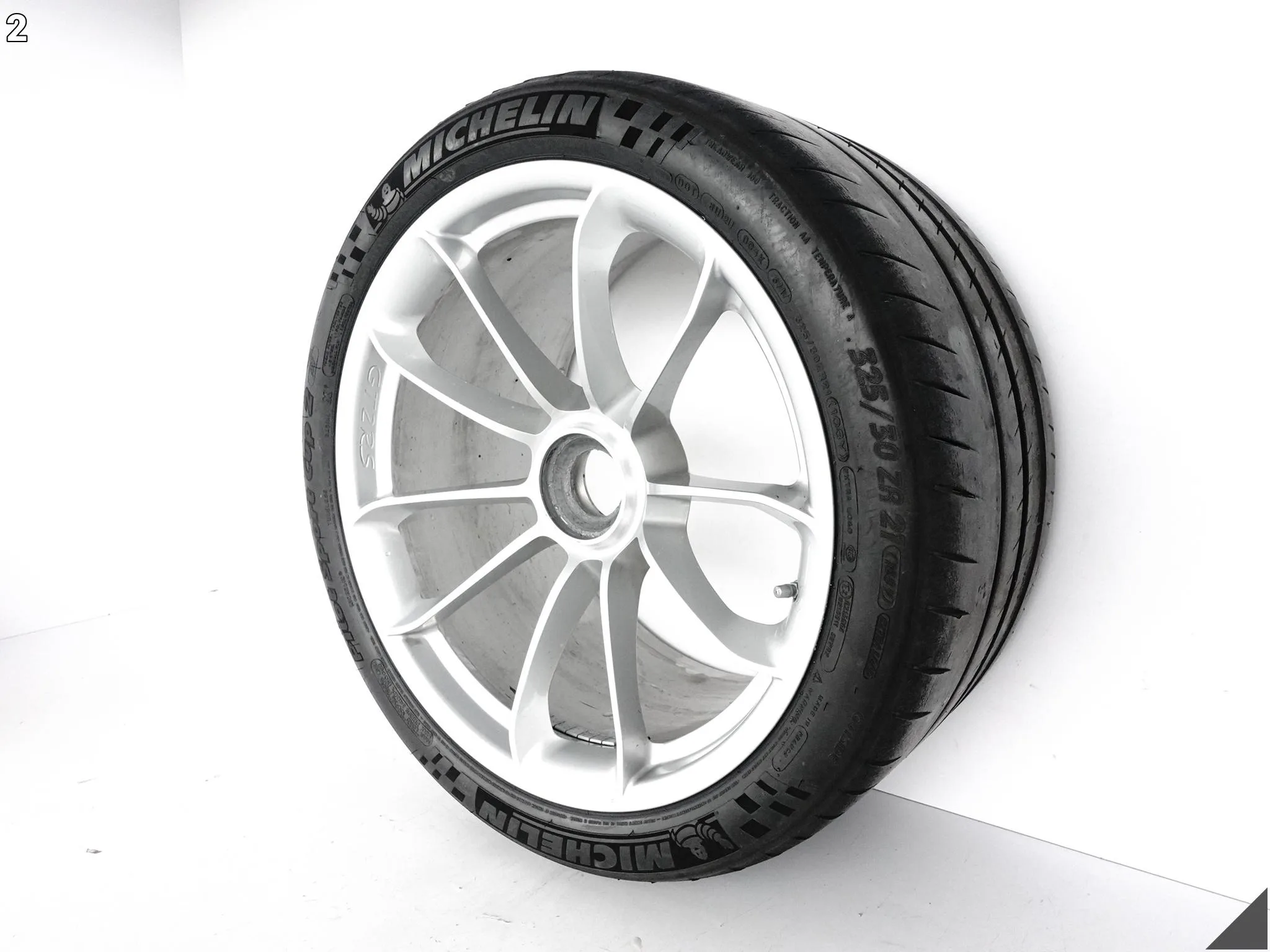 PORSCHE 911 991 GT2 RS GT2RS FELGA ALUFELGA 12,5Jx21 ET48 99136216784 PORSCHE 911 991 GT2 RS GT2RS FELGA ALUFELGA 12,5Jx21 ET48 99136216784 - obrazek 3