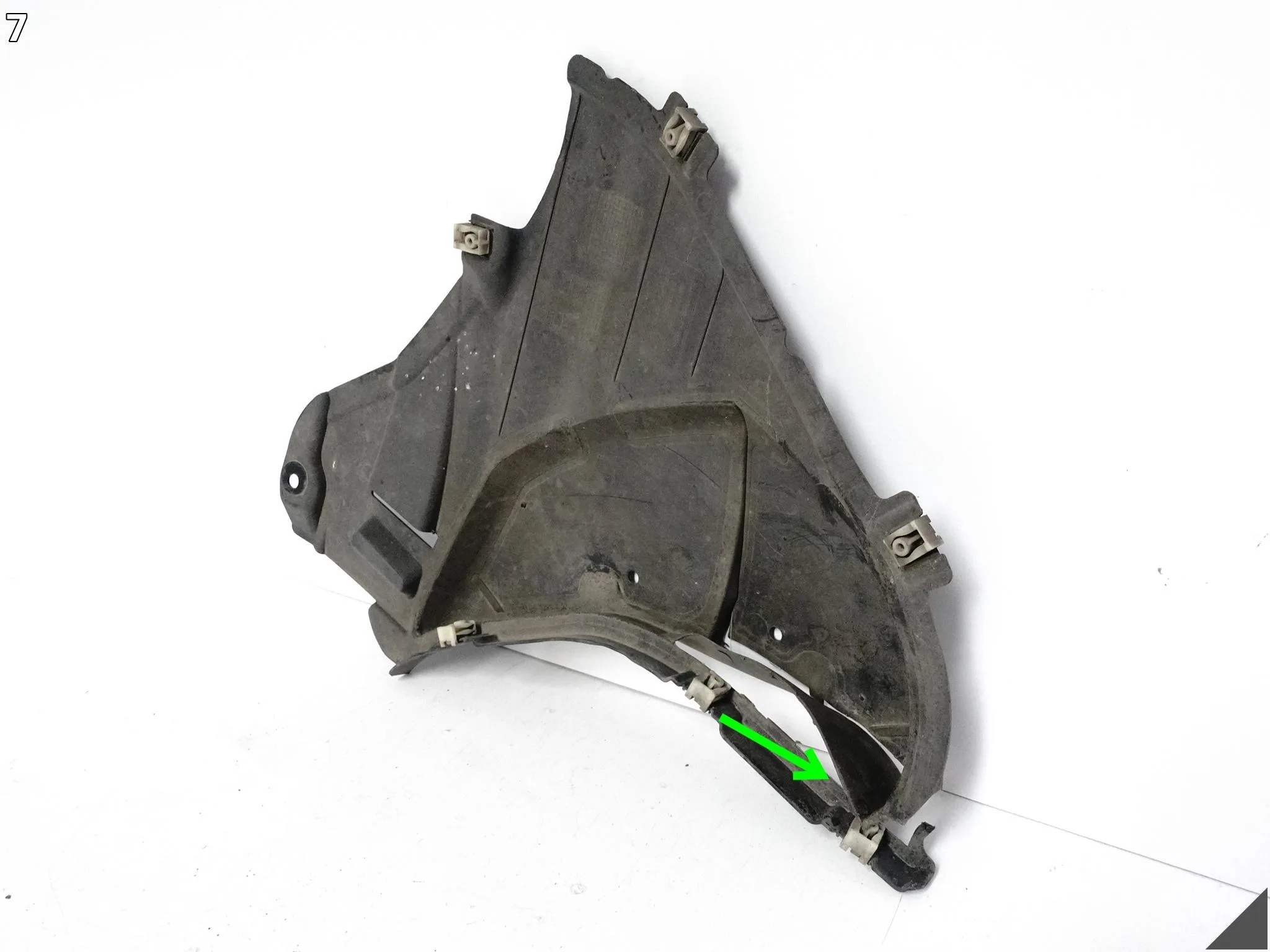 BMW 5 G30 G31 G38 17-23 LISTWA OSŁONA TRÓJKĄTNA TRÓJKĄT NADKOLA PRZÓD PRAWY BMW 5 G30 G31 G38 17-23 LISTWA OSŁONA TRÓJKĄTNA TRÓJKĄT NADKOLA PRZÓD PRAWY - obrazek 8